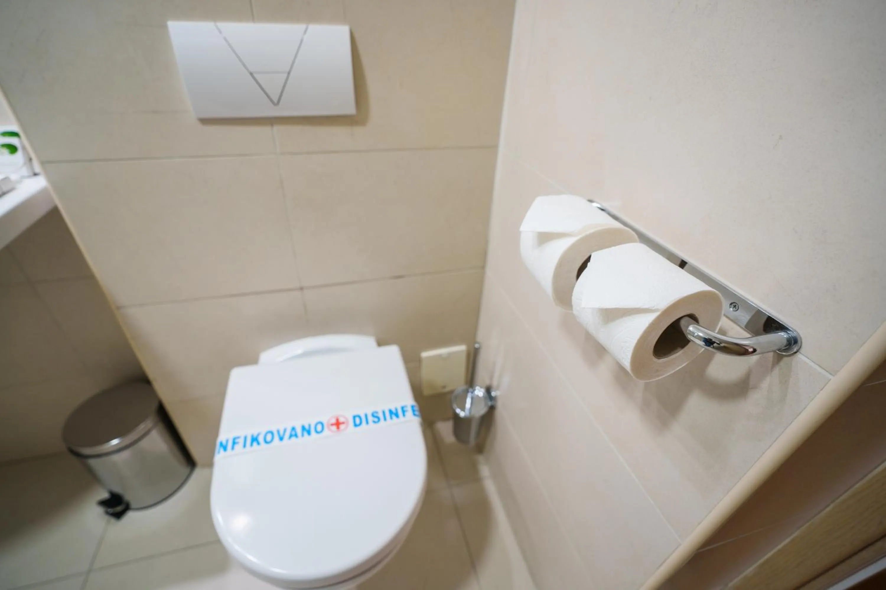 Toilet in Hotel Monogram Park