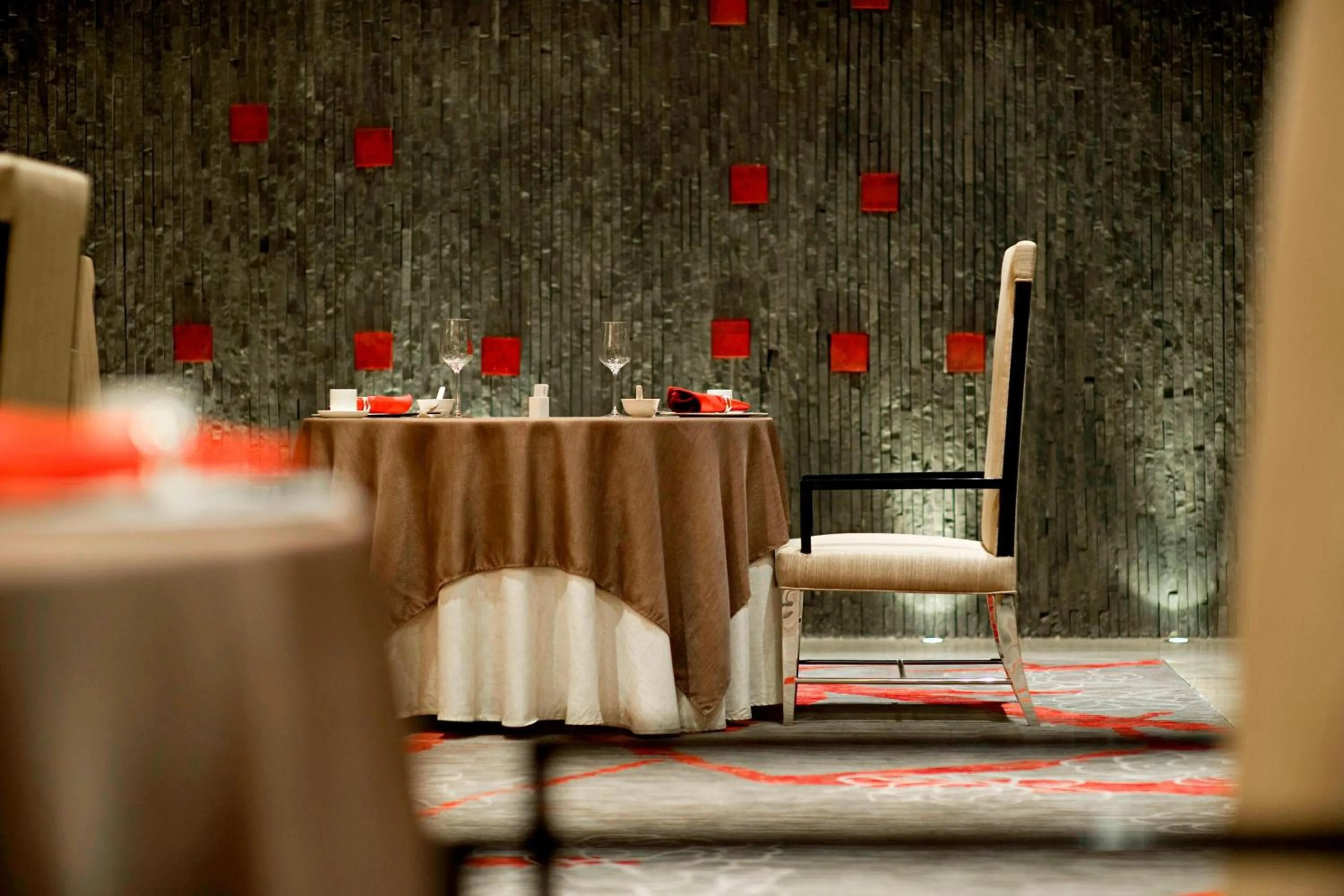 Restaurant/places to eat in Le Méridien Qingdao