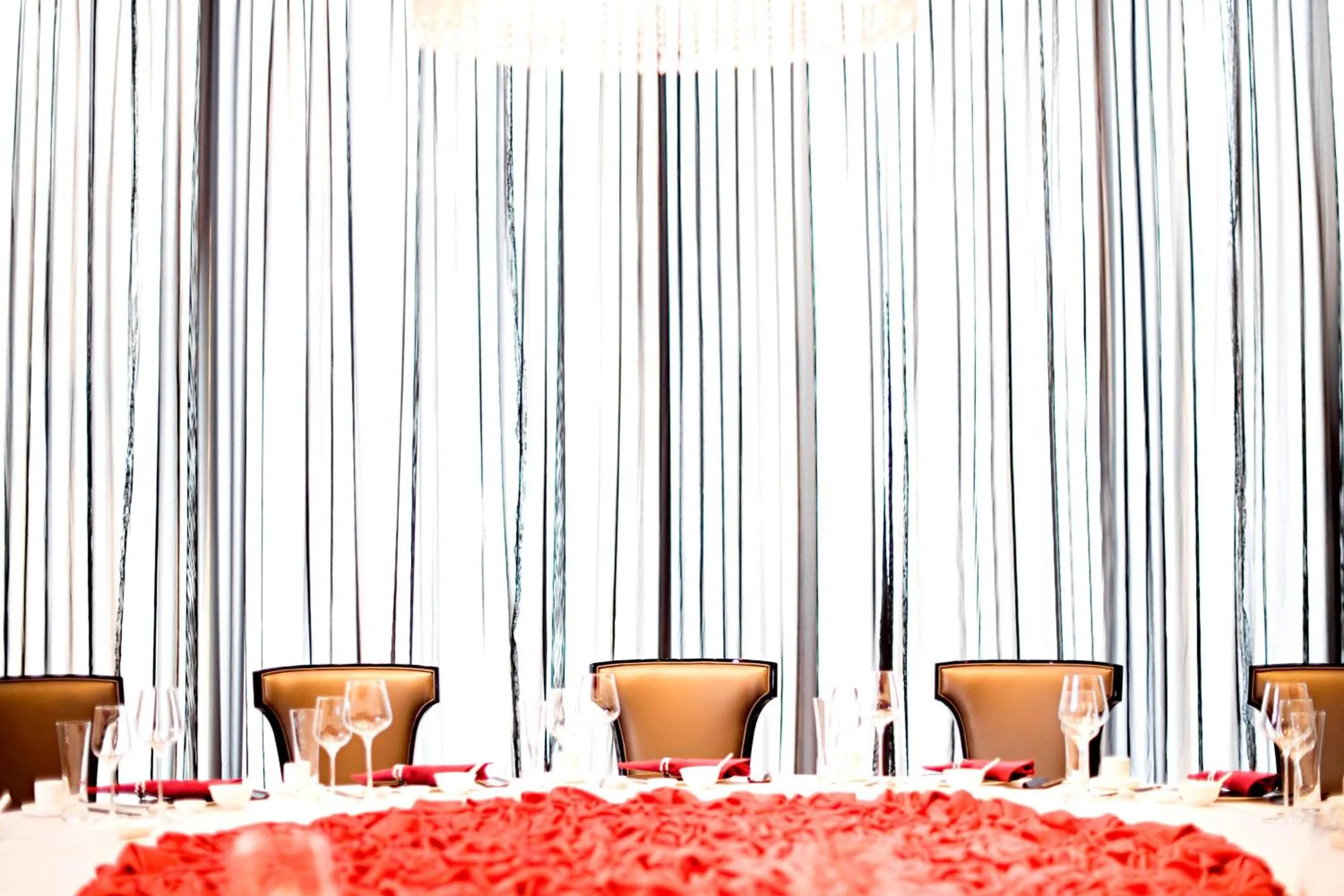 Restaurant/places to eat in Le Méridien Qingdao