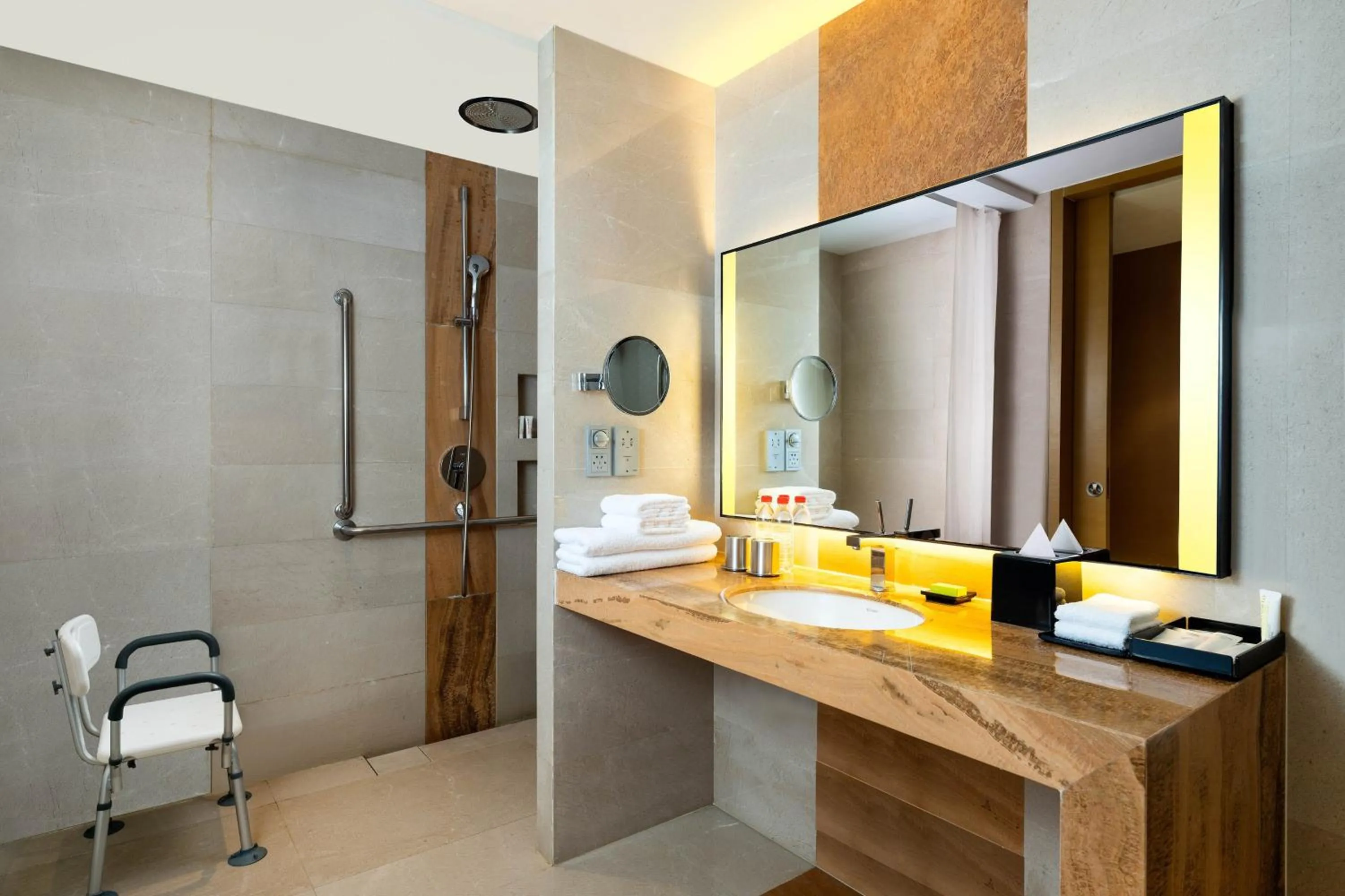 Toilet in Le Méridien Qingdao