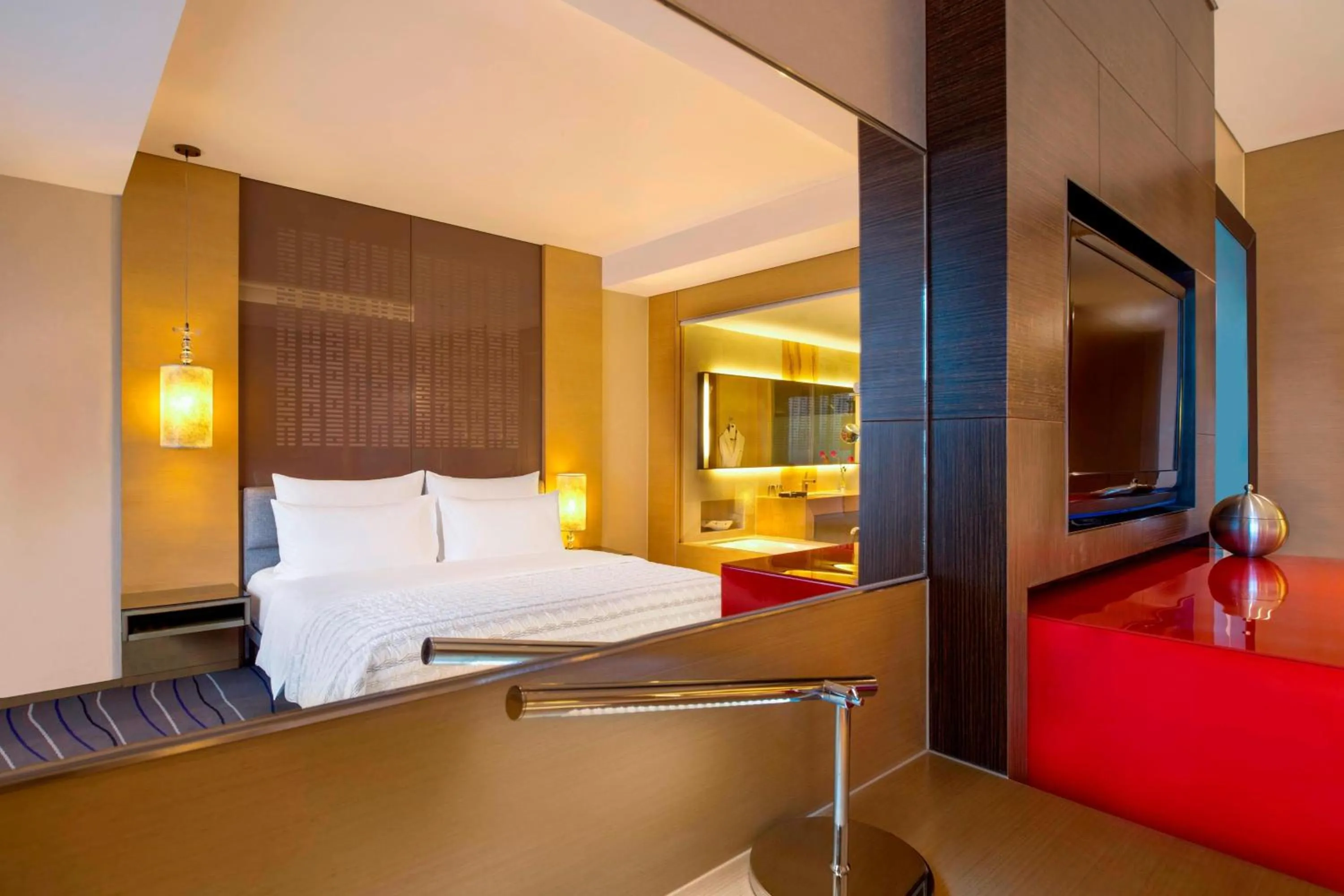 TV and multimedia, Bed in Le Méridien Qingdao