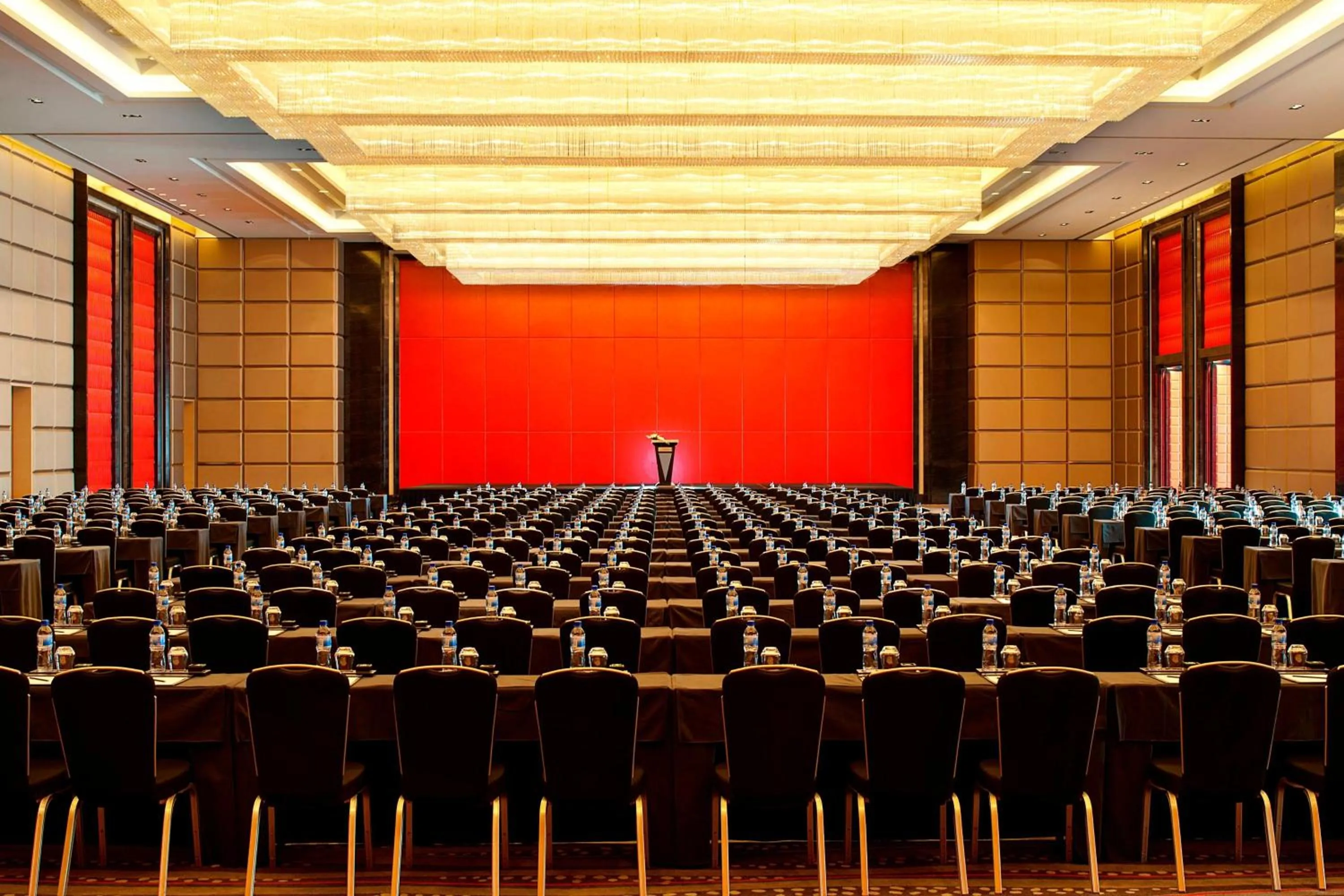 Meeting/conference room in Le Méridien Qingdao