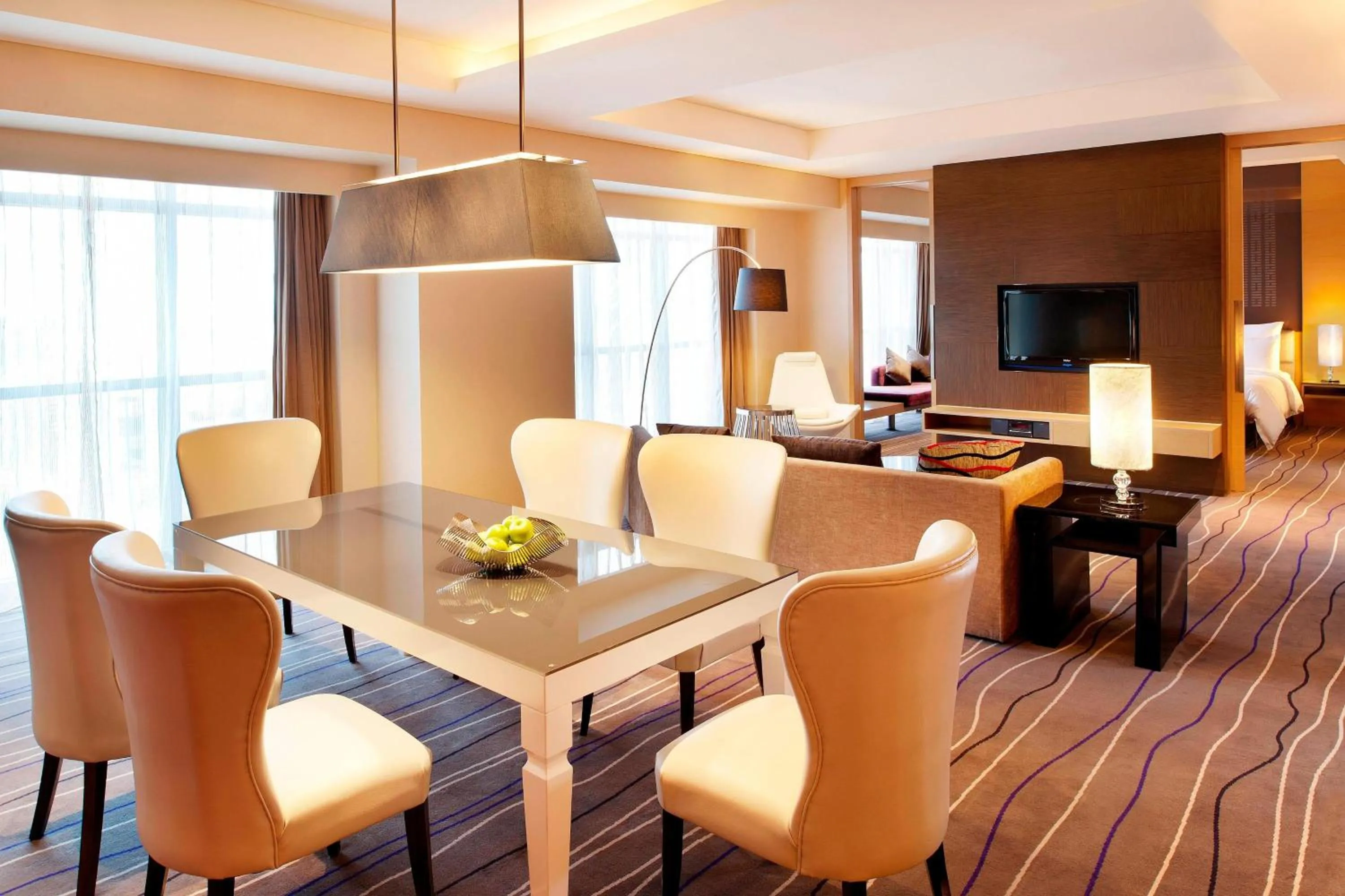 Bedroom in Le Méridien Qingdao