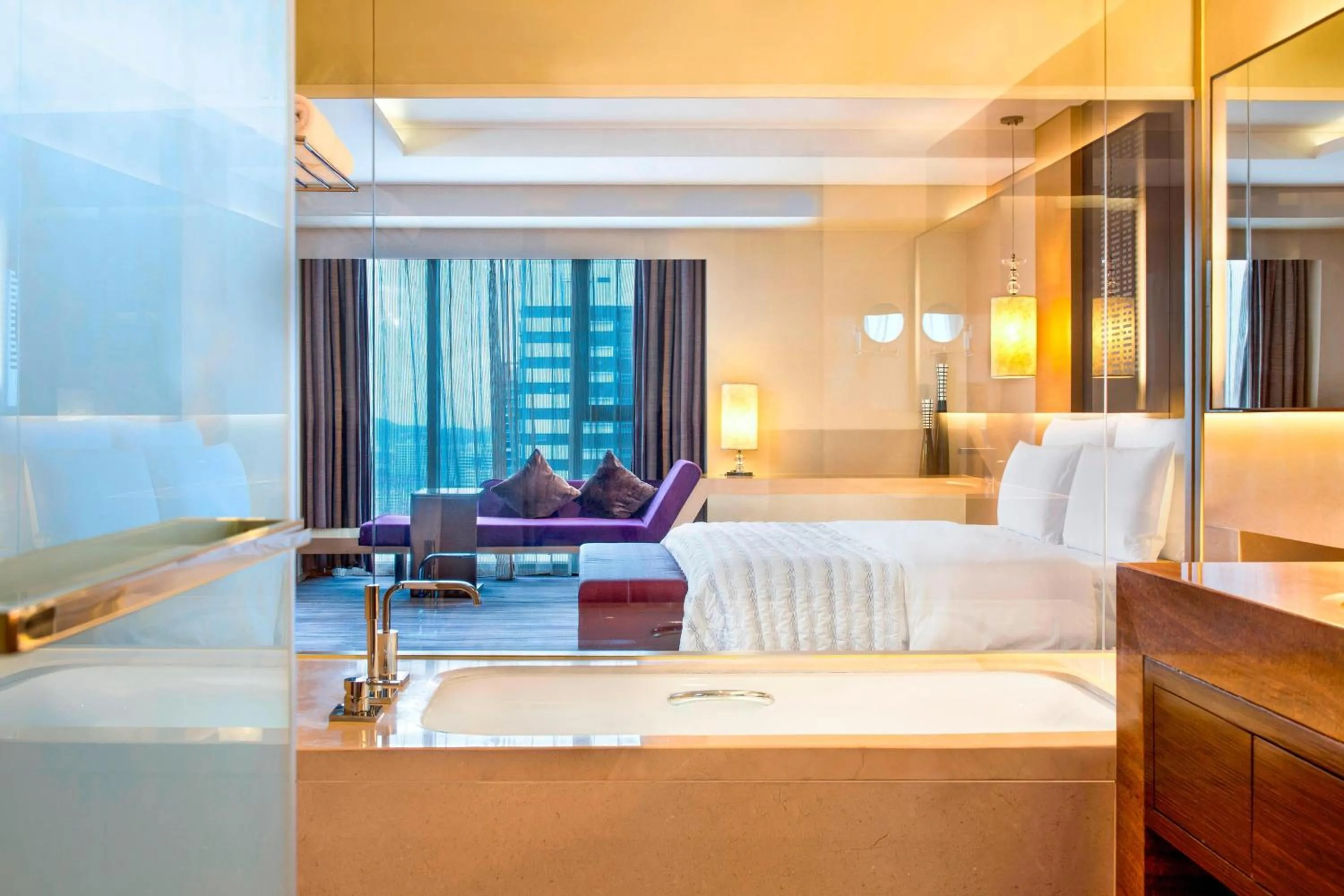 Toilet, Bed in Le Méridien Qingdao