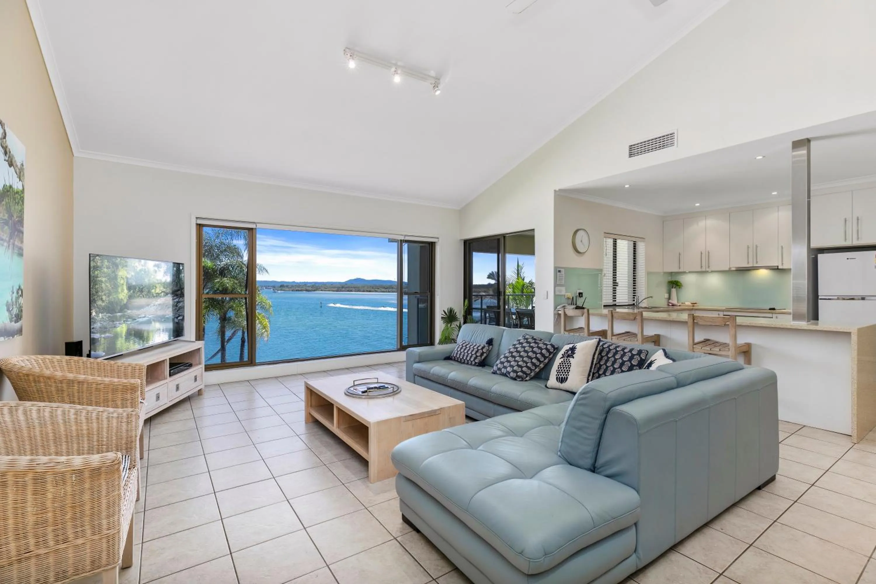 Living room in Culgoa Point Beach Resort