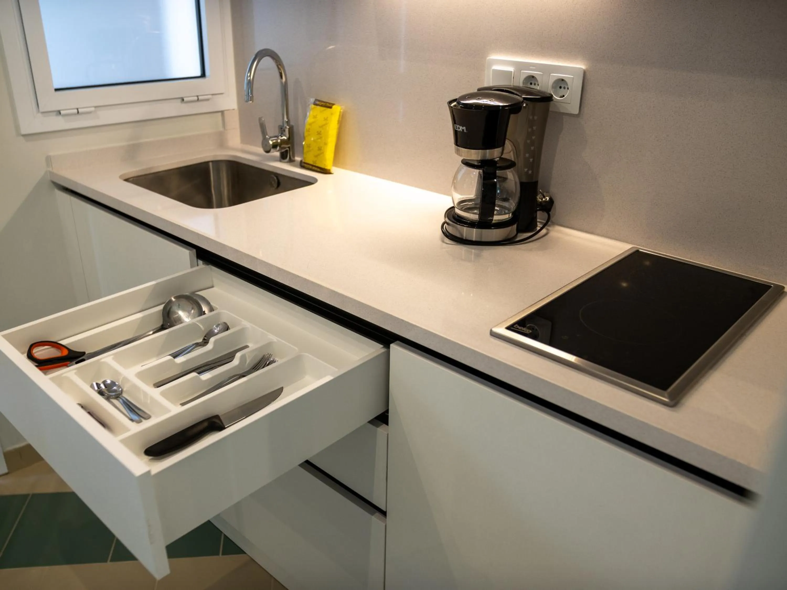 kitchen in Apartamentos Sunway Arizona