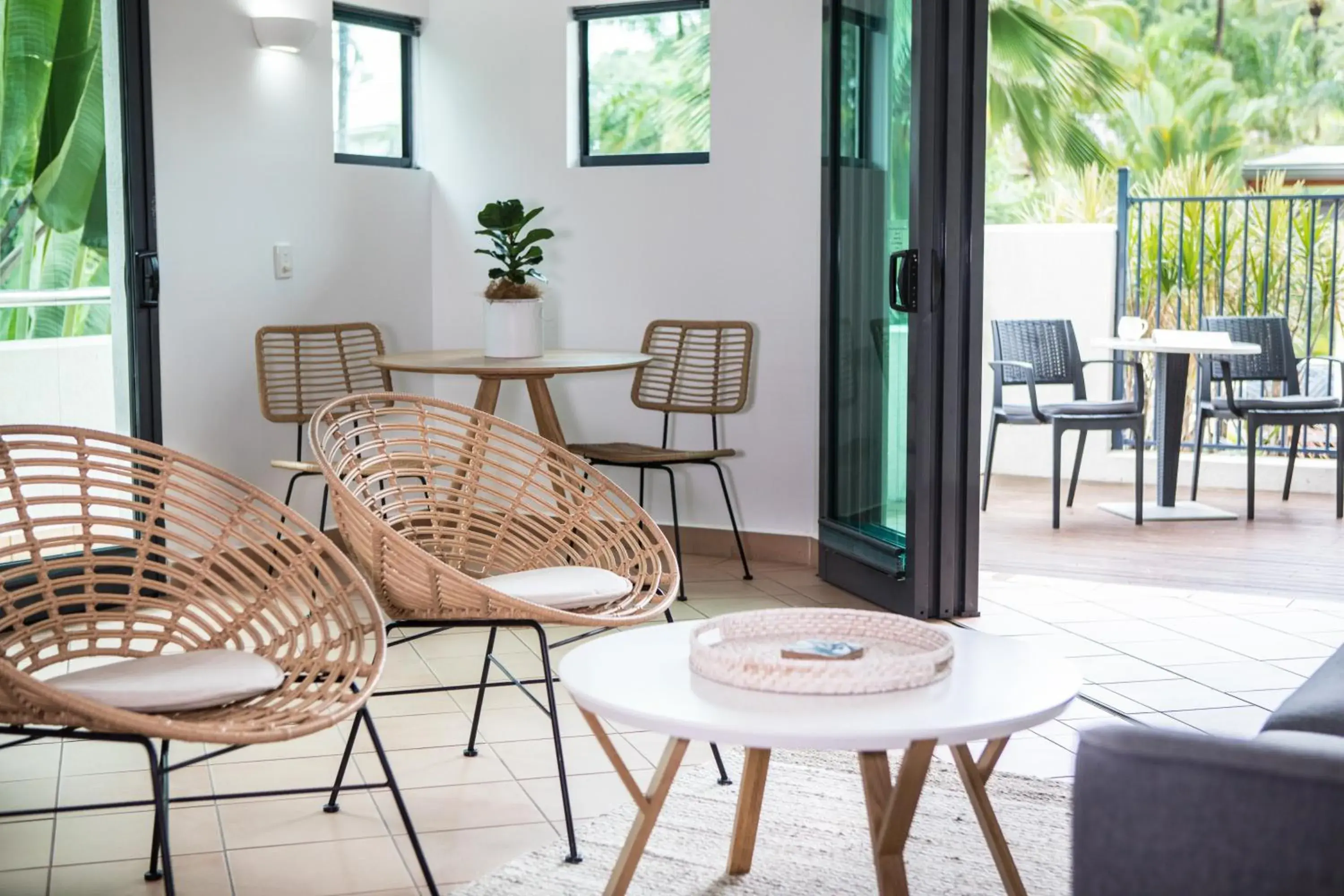 Pool View Room - single occupancy - Free Wifi & Parking in Port Douglas Peninsula Boutique Hotel - Adults Only Haven Pool View Room - single occupancy - Free Wifi & Parking in Port Douglas Peninsula Boutique Hotel - Adults Only Haven