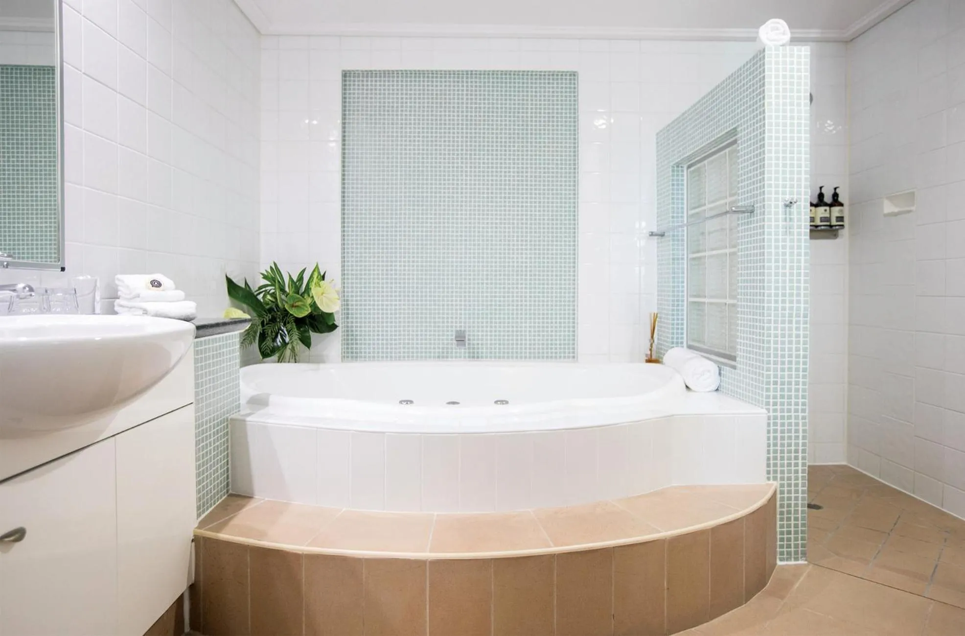 Bathroom in Port Douglas Peninsula Boutique Hotel - Adults Only Haven