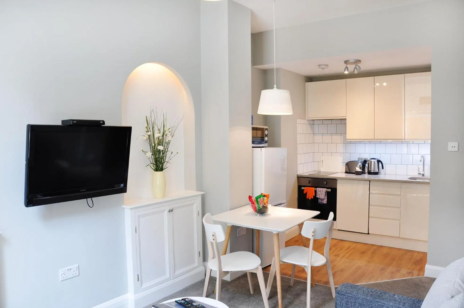Dining area in Lamington Apartments - London Hammersmith