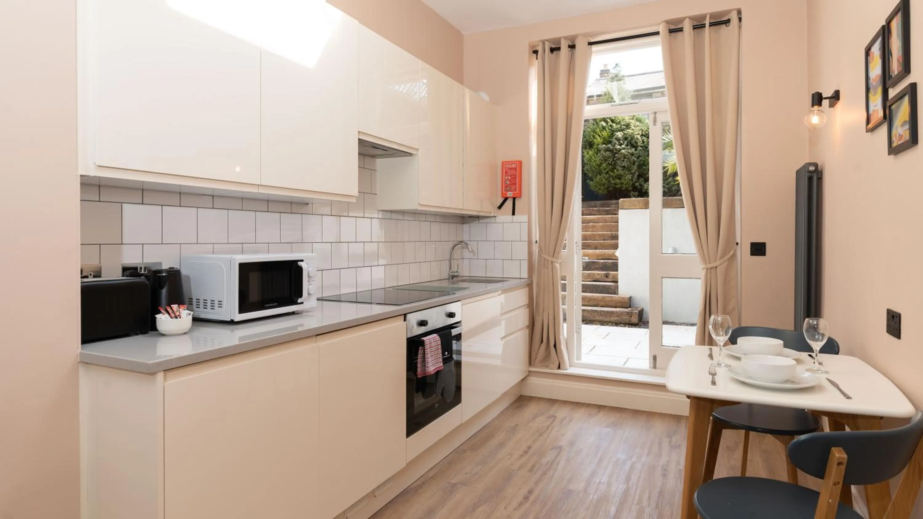 Garden in Lamington Apartments - London Hammersmith