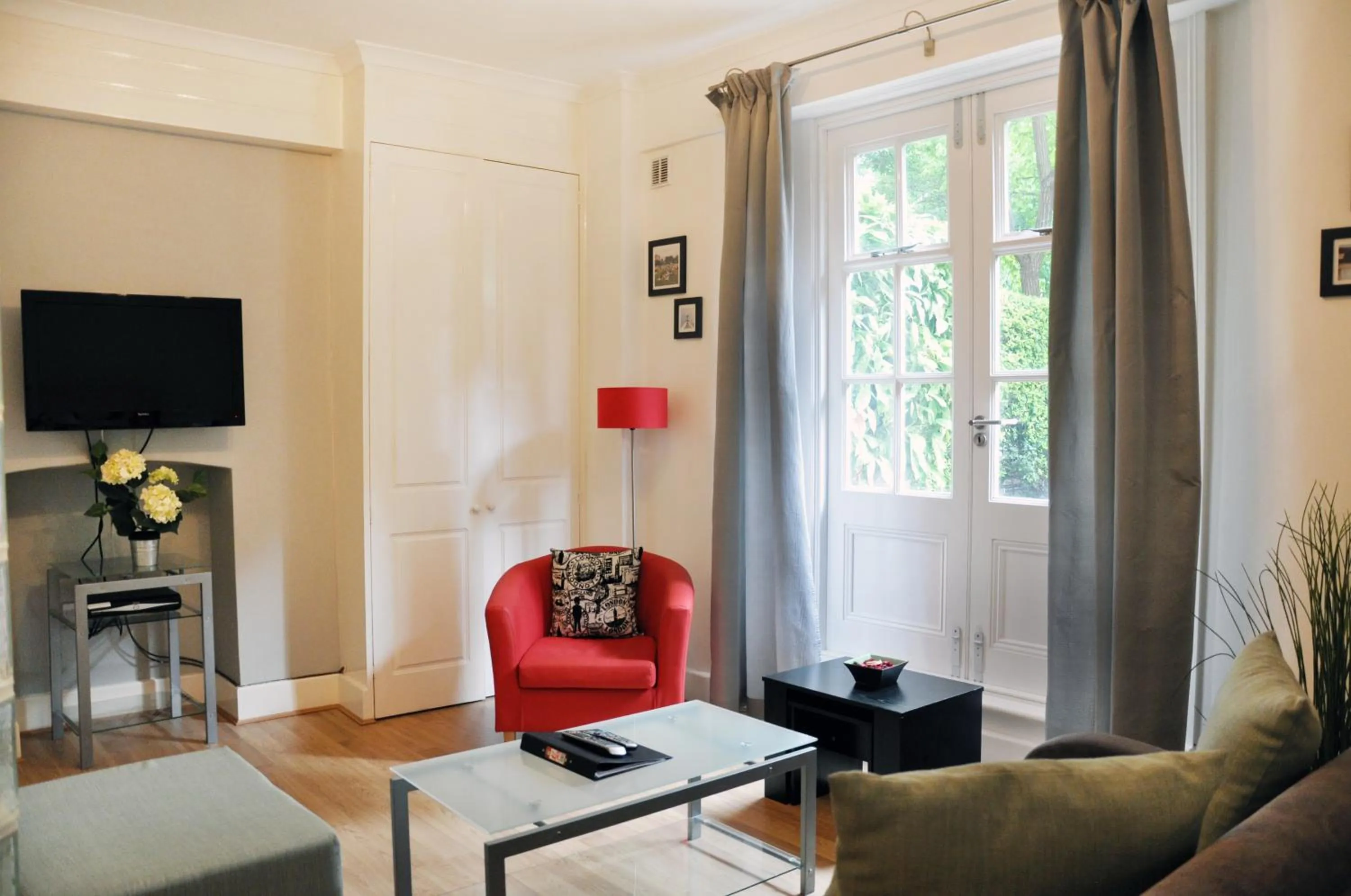 Living room in Lamington Apartments - London Hammersmith