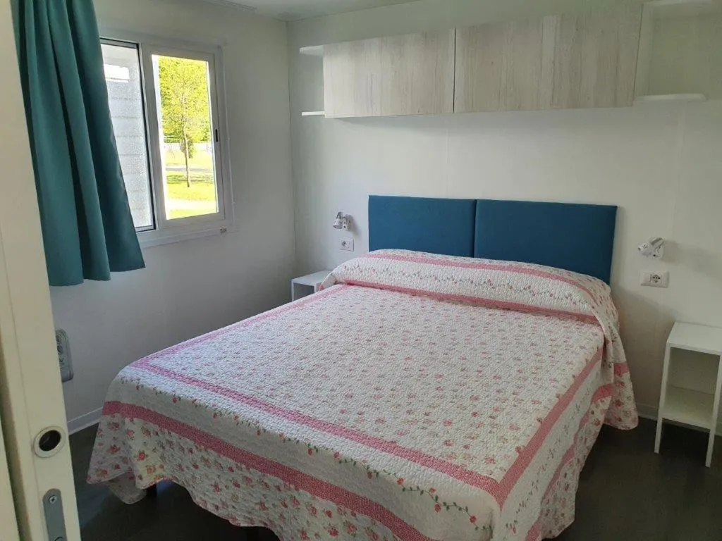 Bed in Camping Al Lago Ledro