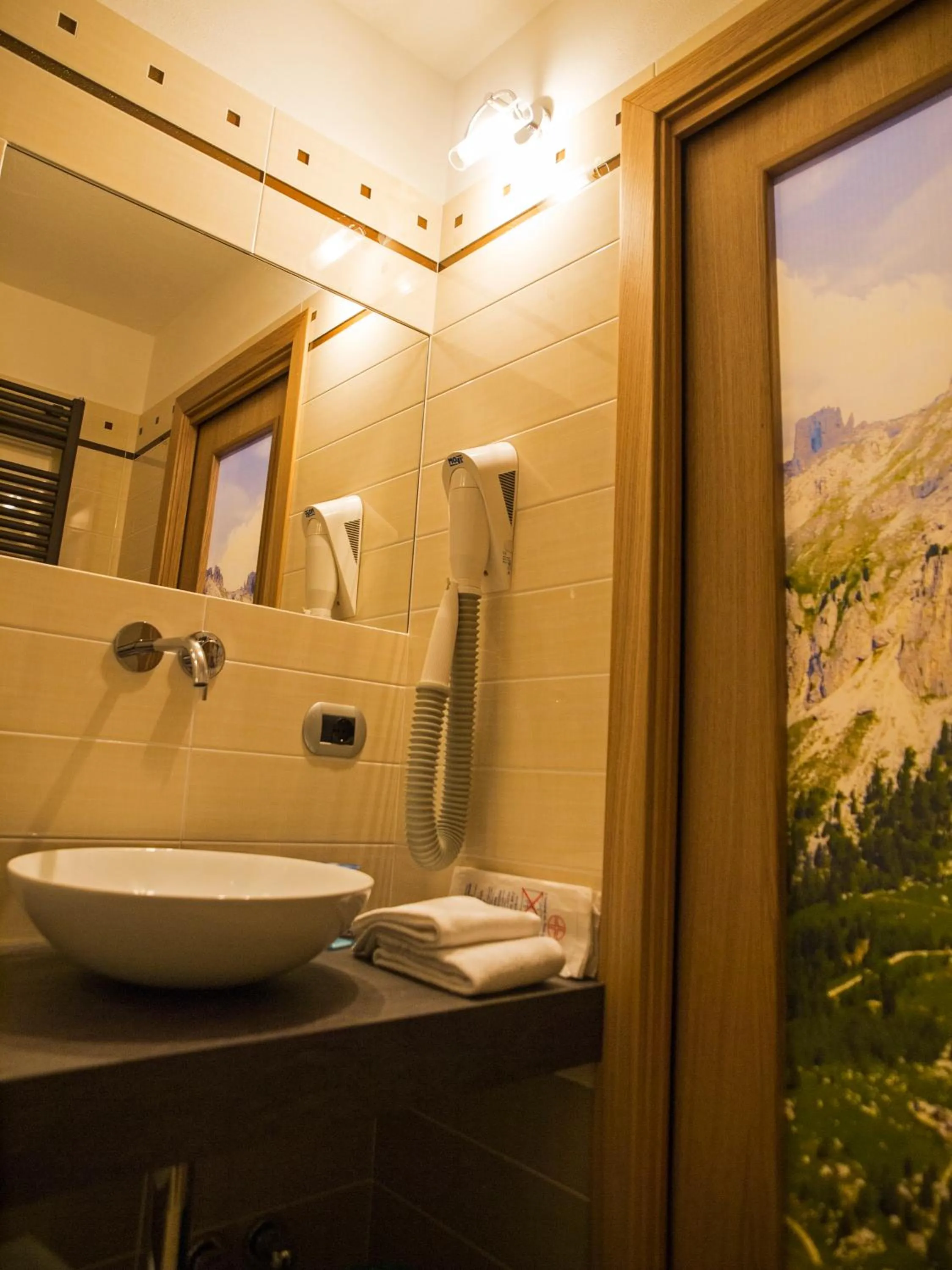 Bathroom in Hotel El Paster