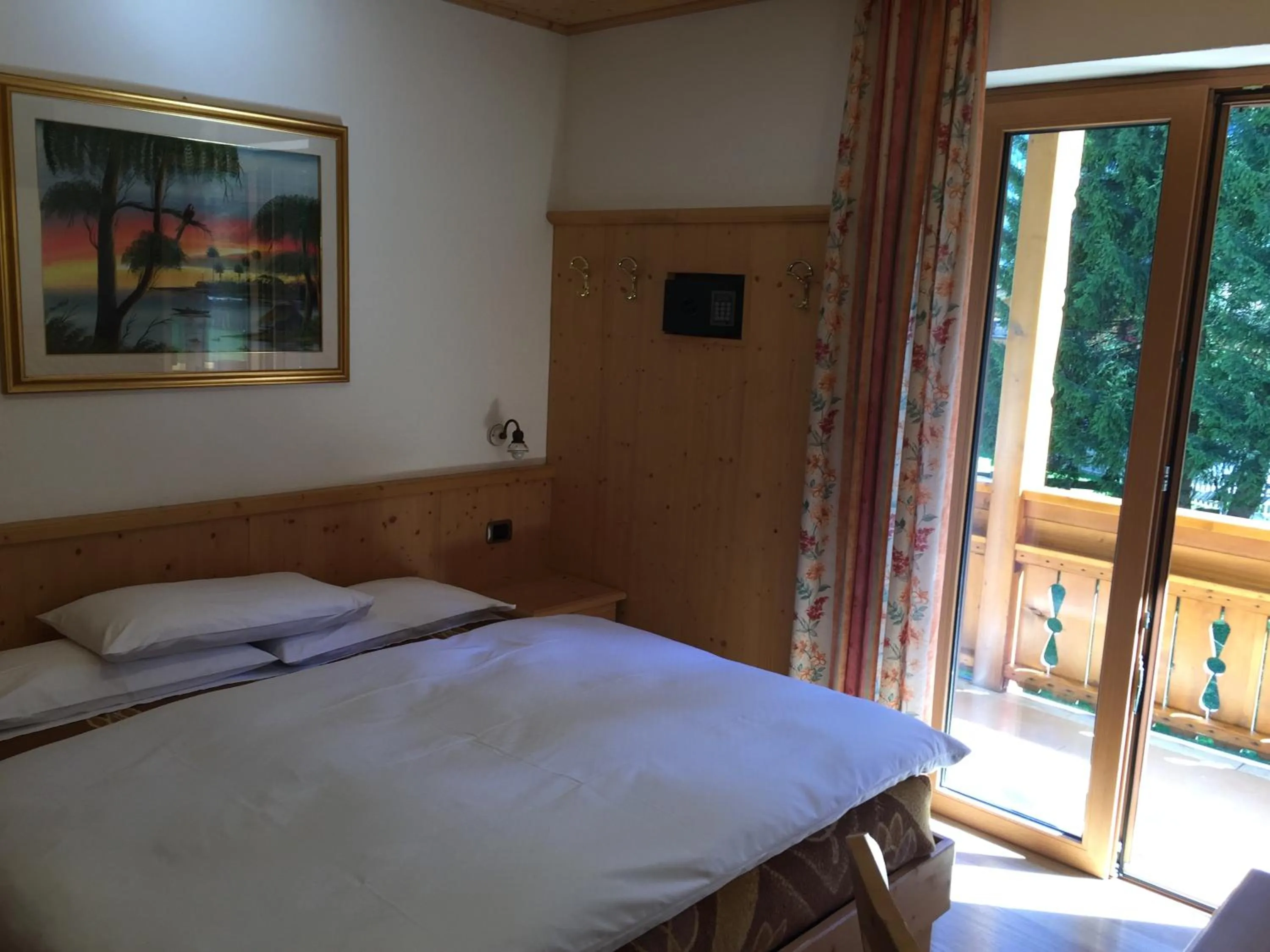 Bed in Hotel El Paster