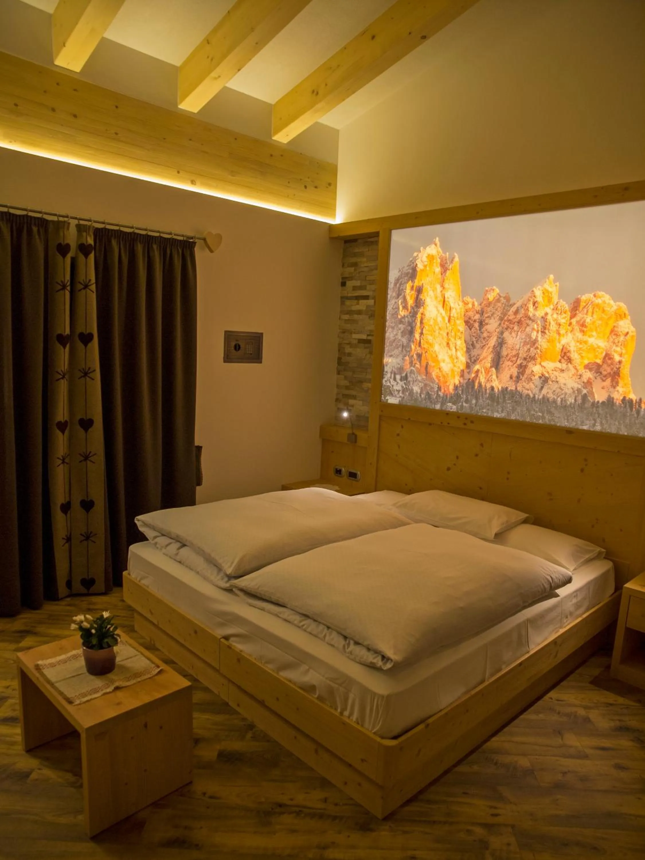 Bedroom, Bed in Hotel El Paster