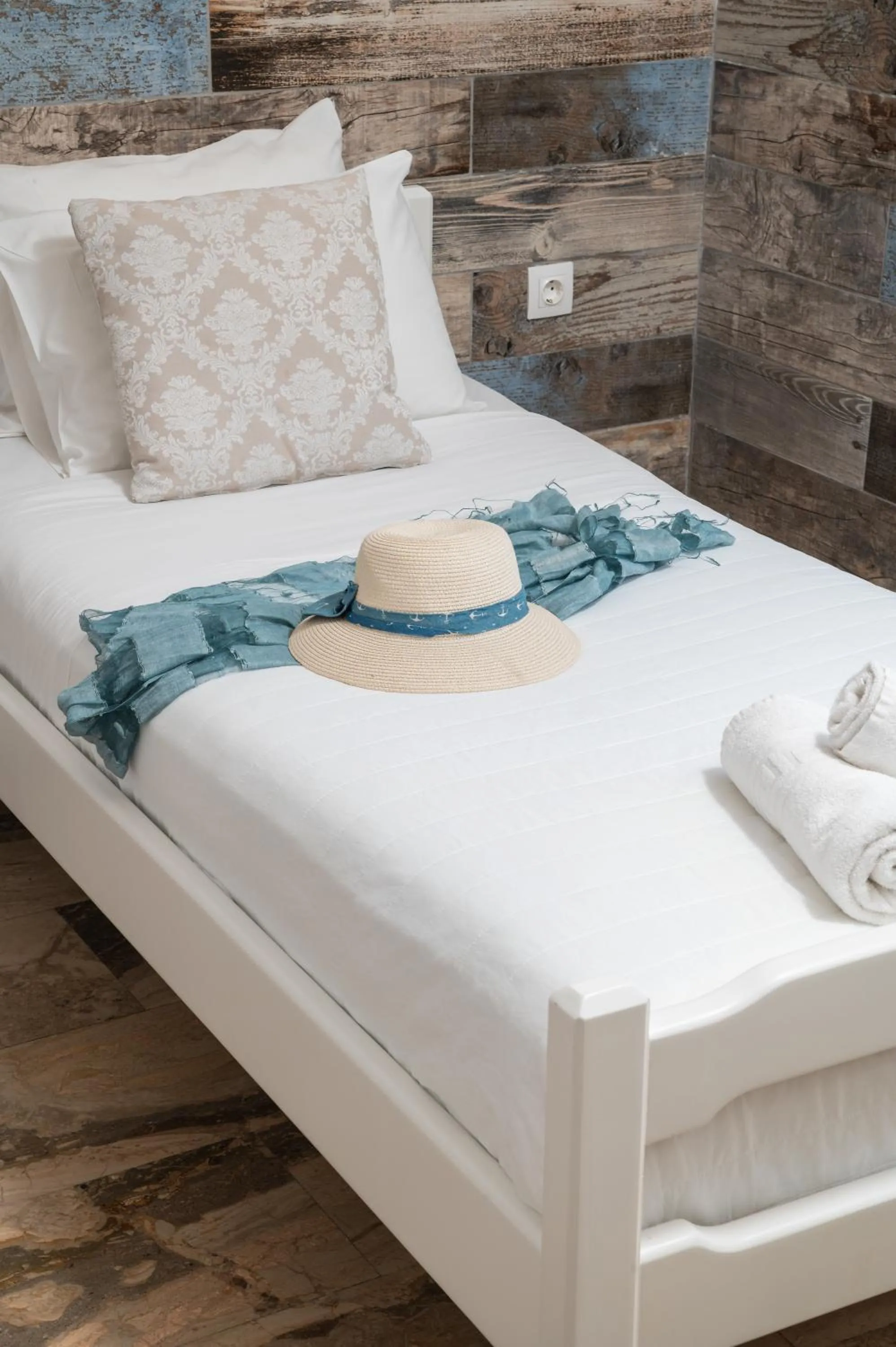 Bed in Dimitra & Evdokia Hotel