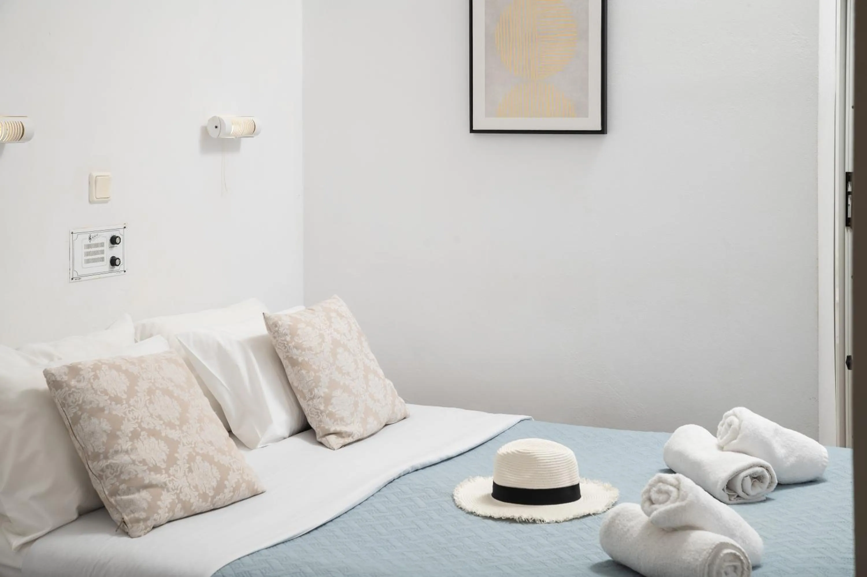 Bed in Dimitra & Evdokia Hotel