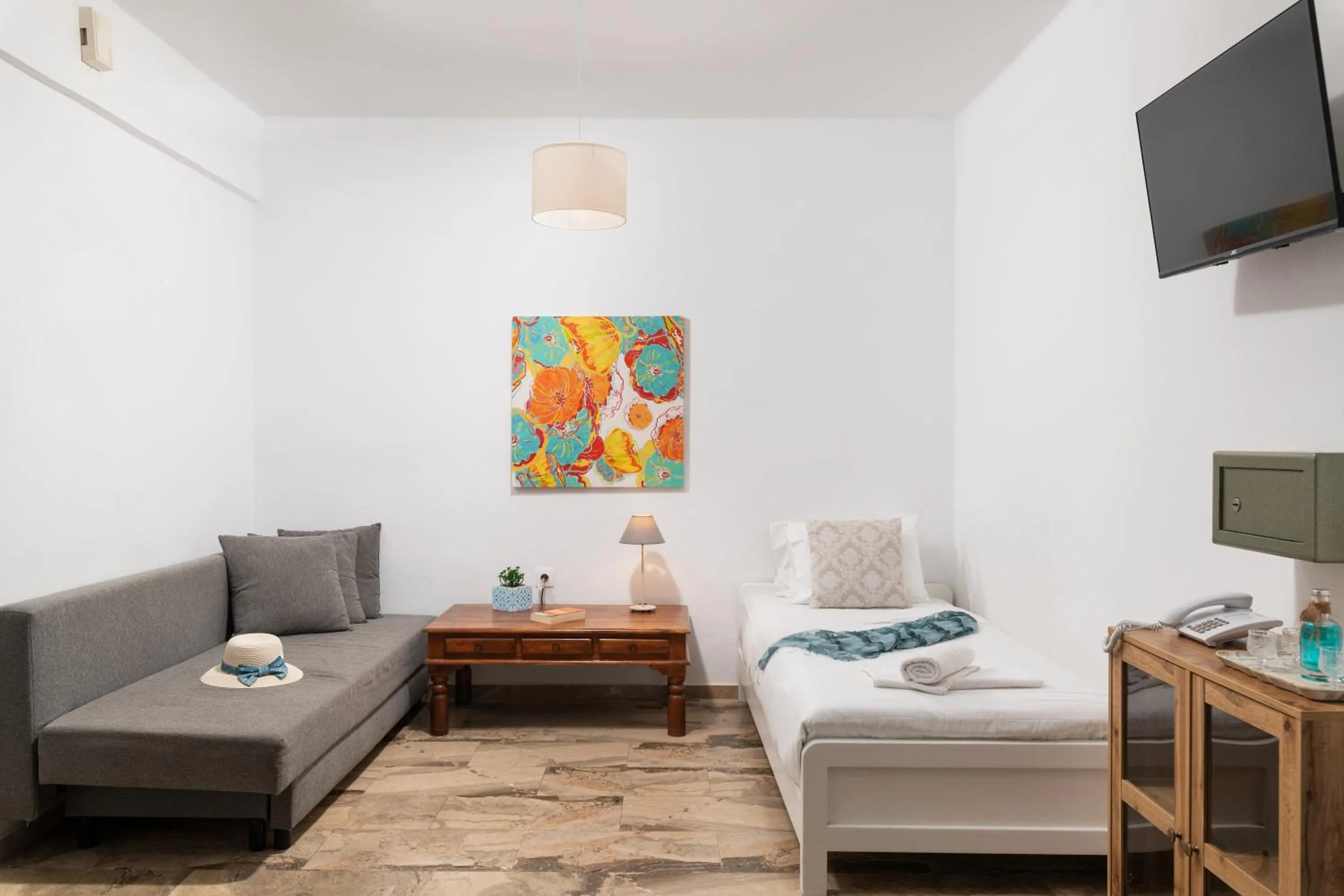 Bed in Dimitra & Evdokia Hotel