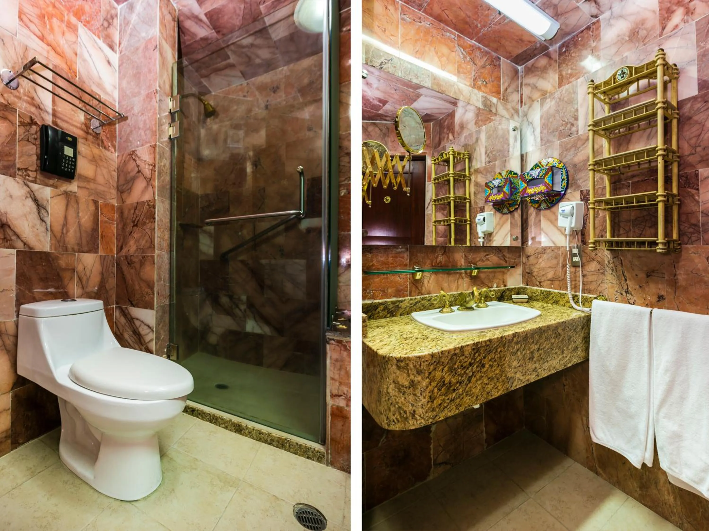 Toilet in Quinta del Rey Hotel