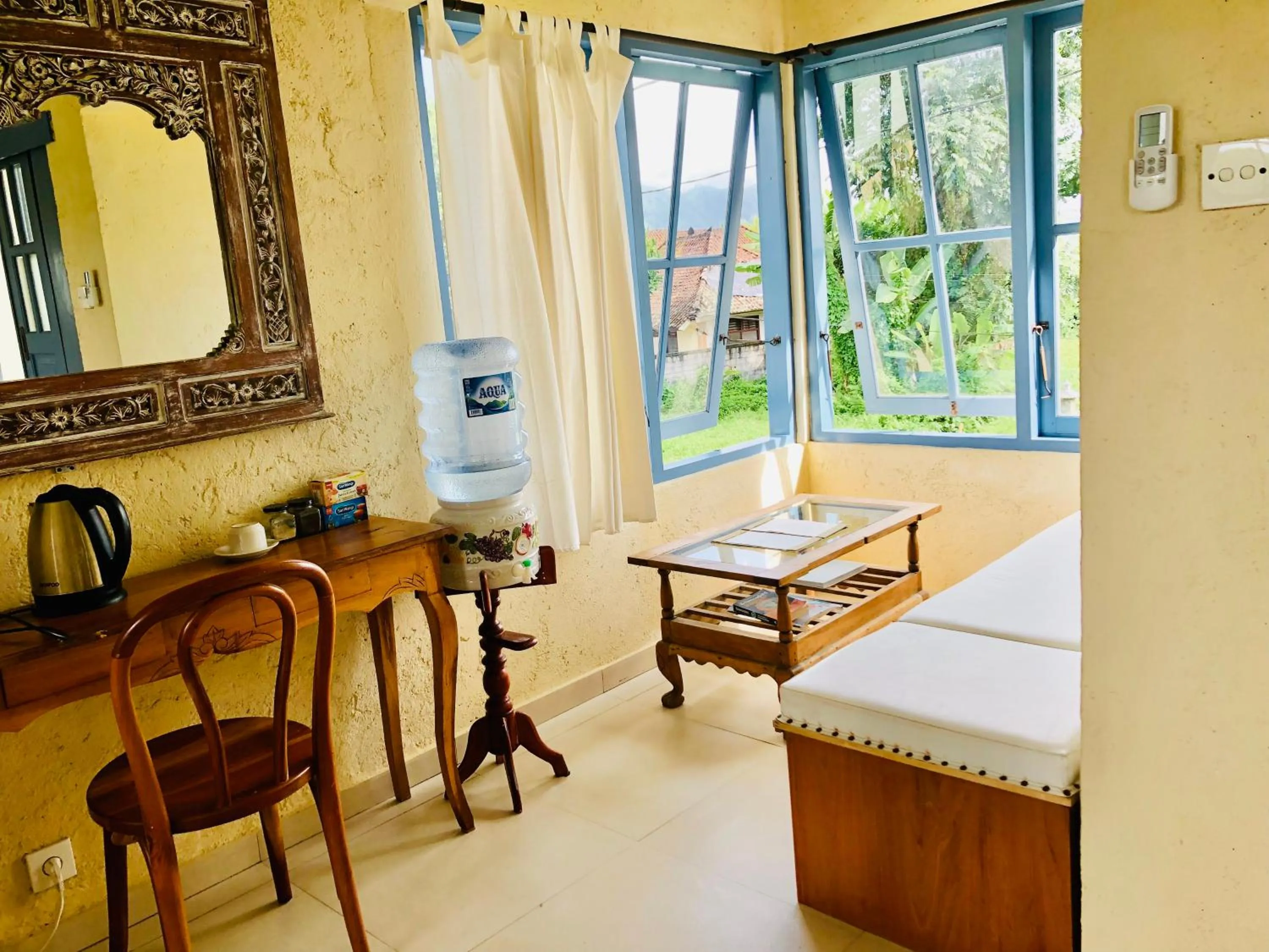 Amrita Villa Sidemen