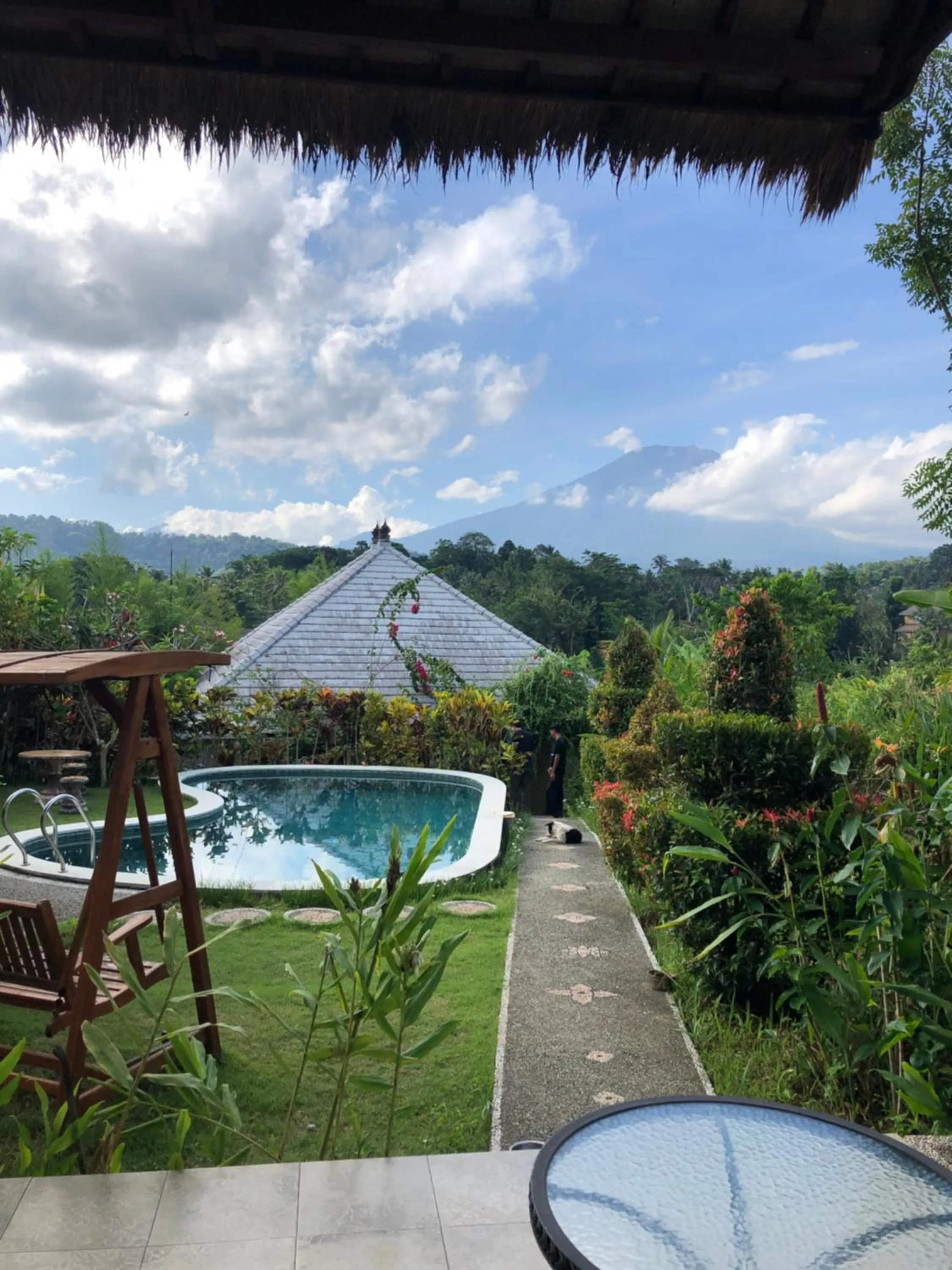 Amrita Villa Sidemen