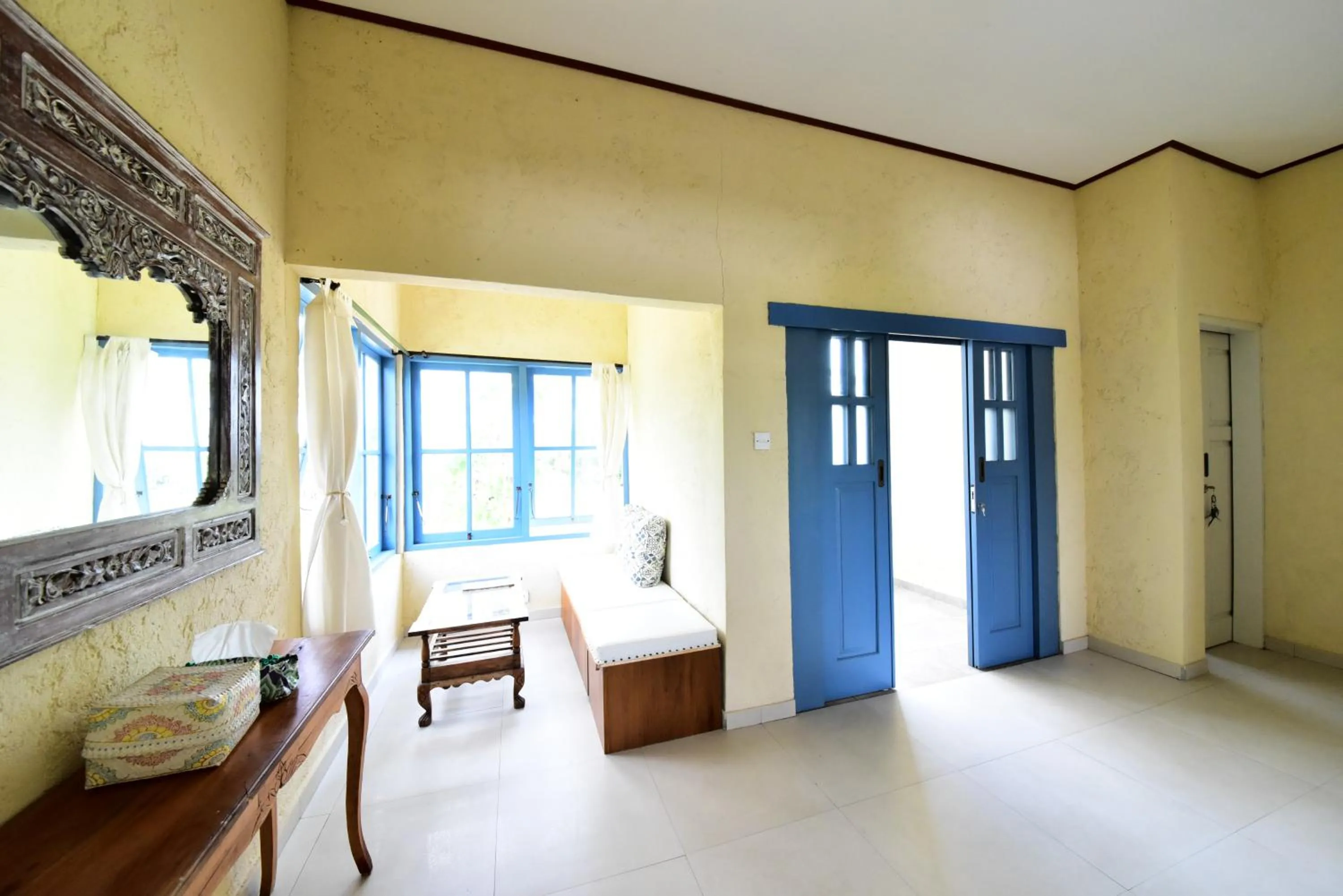 Amrita Villa Sidemen