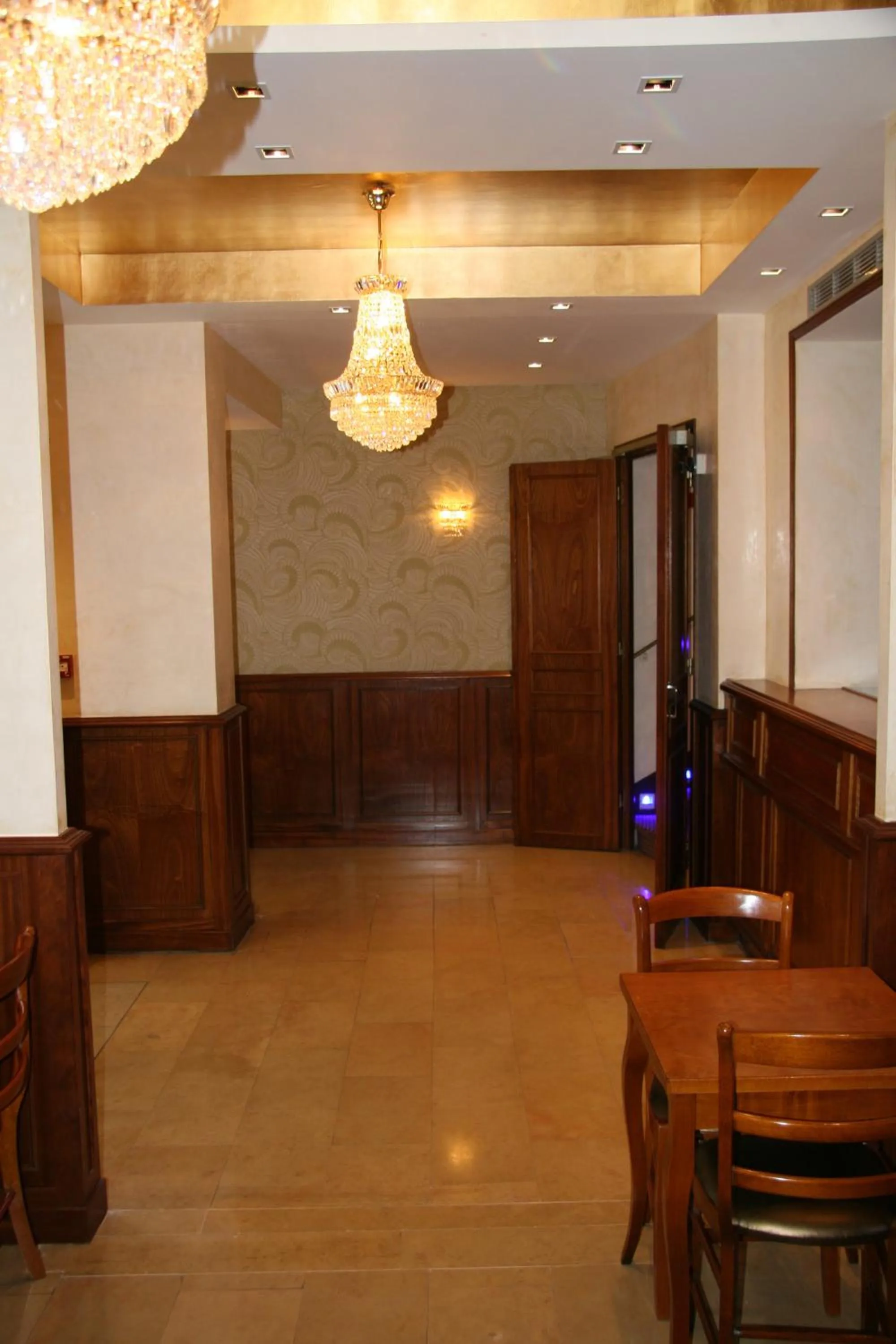 Restaurant/places to eat in Hotel Bellevue Saint-Lazare