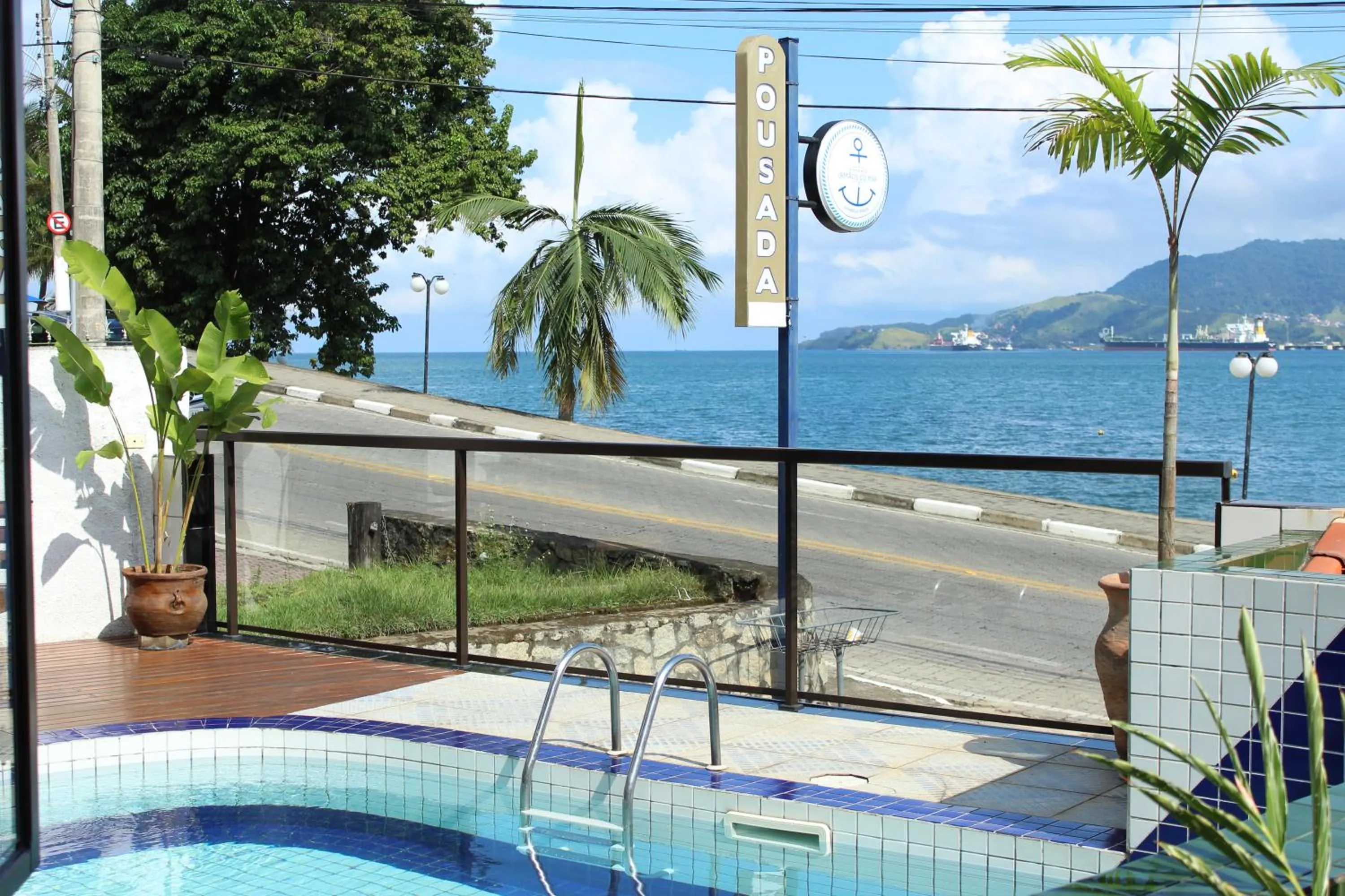 Facade/entrance in Pousada Irmãos do Mar