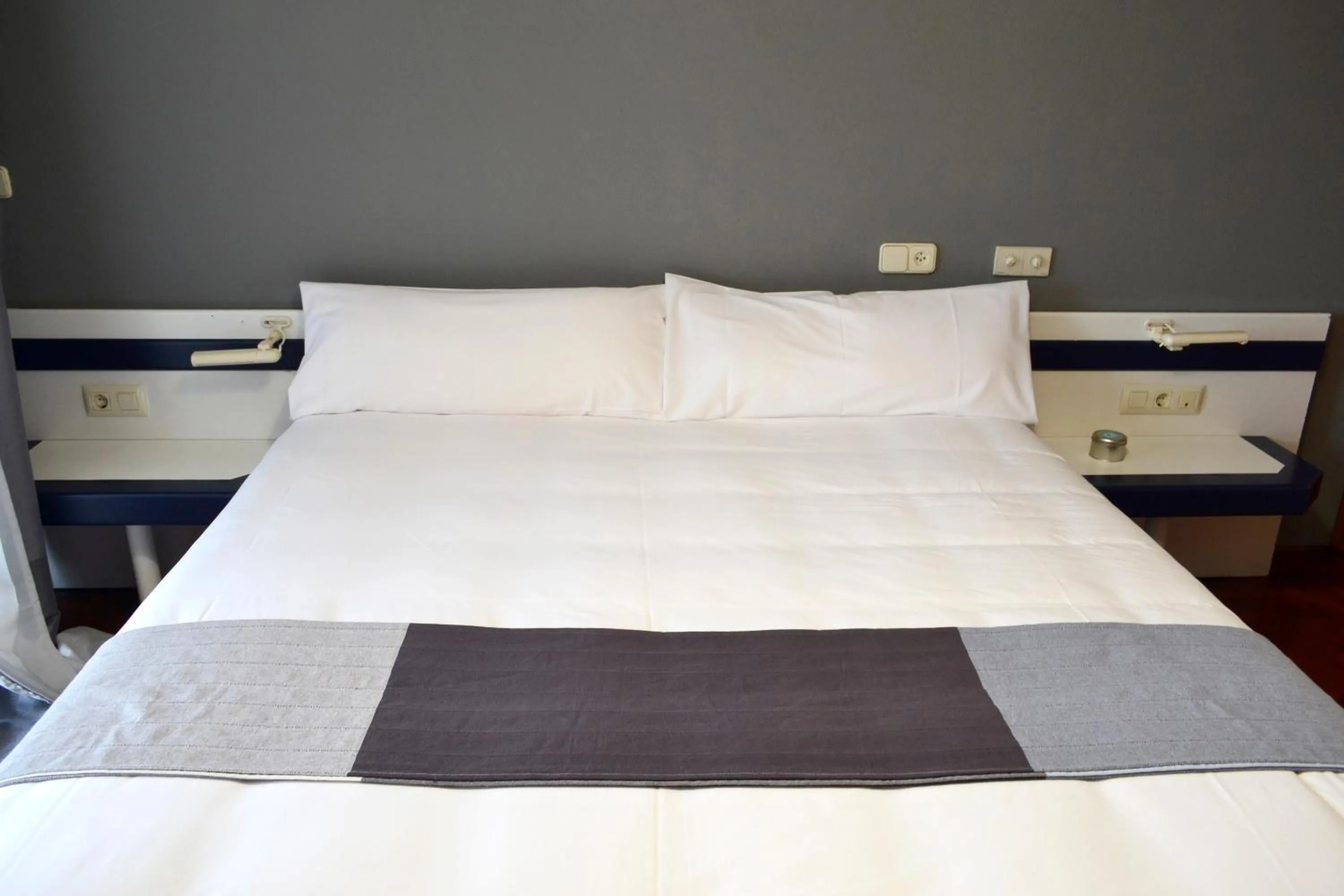 Bedroom, Bed in Hotel Alda Sada Marina