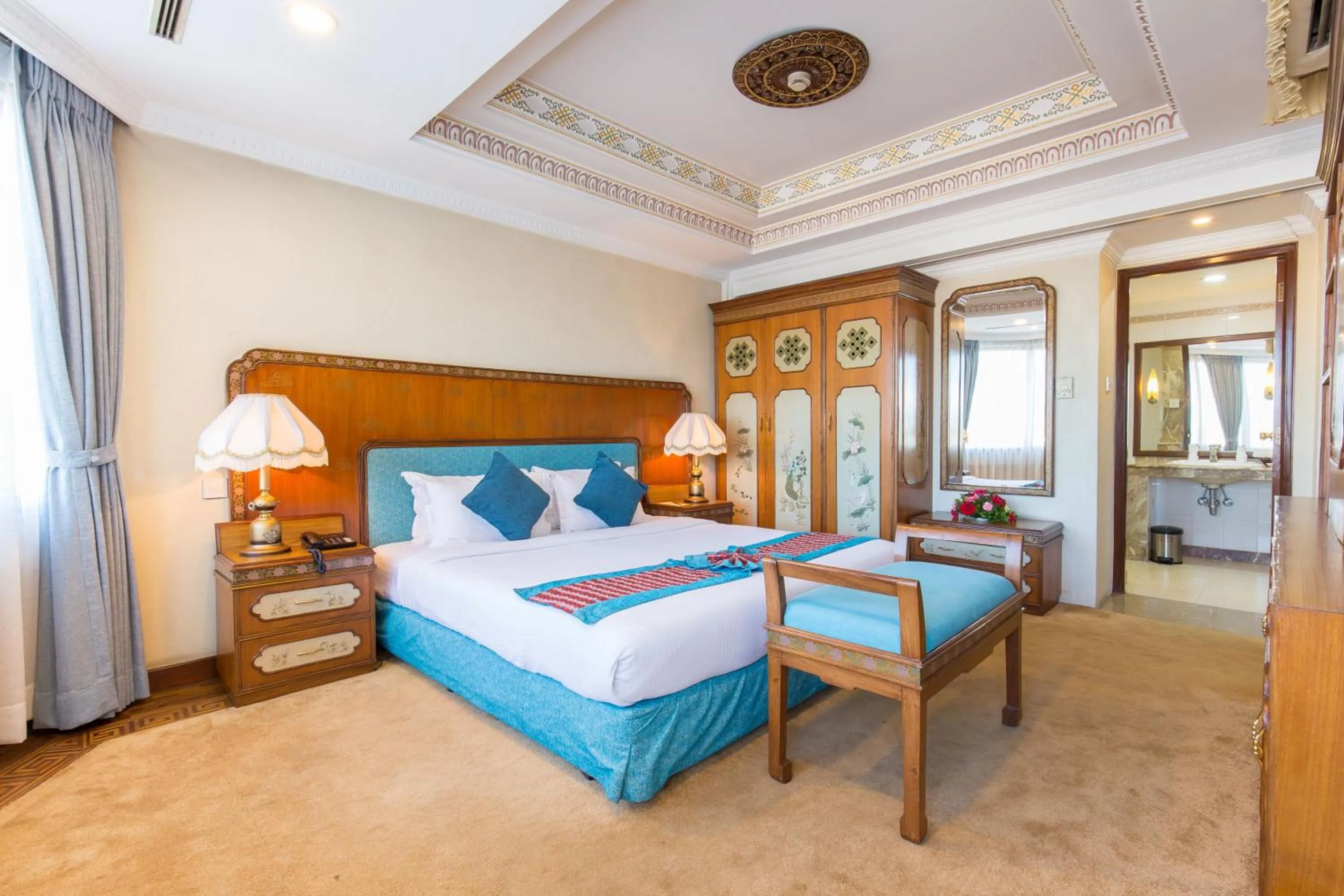 Bedroom, Bed in Hotel Le Himalaya