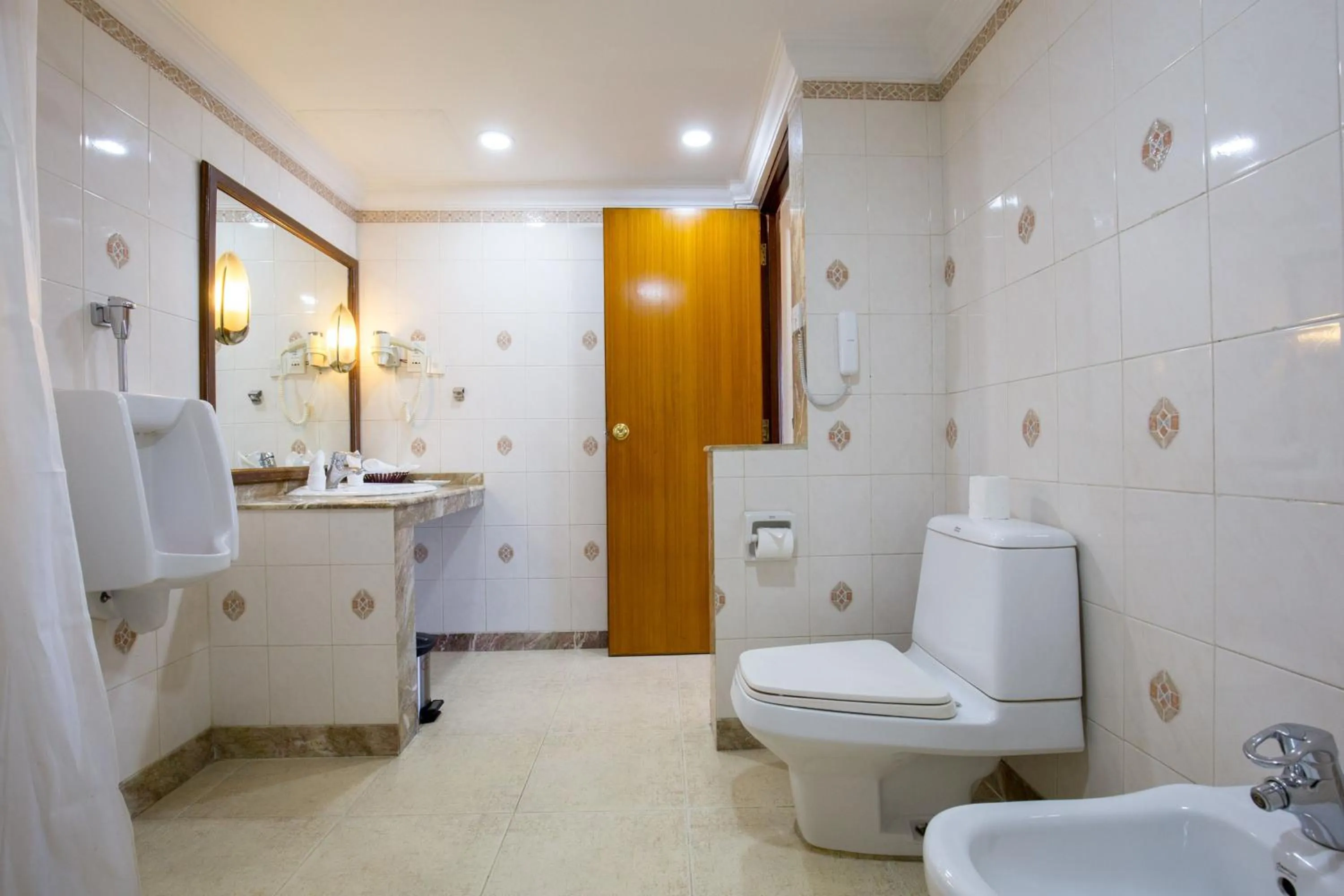 Bathroom in Hotel Le Himalaya