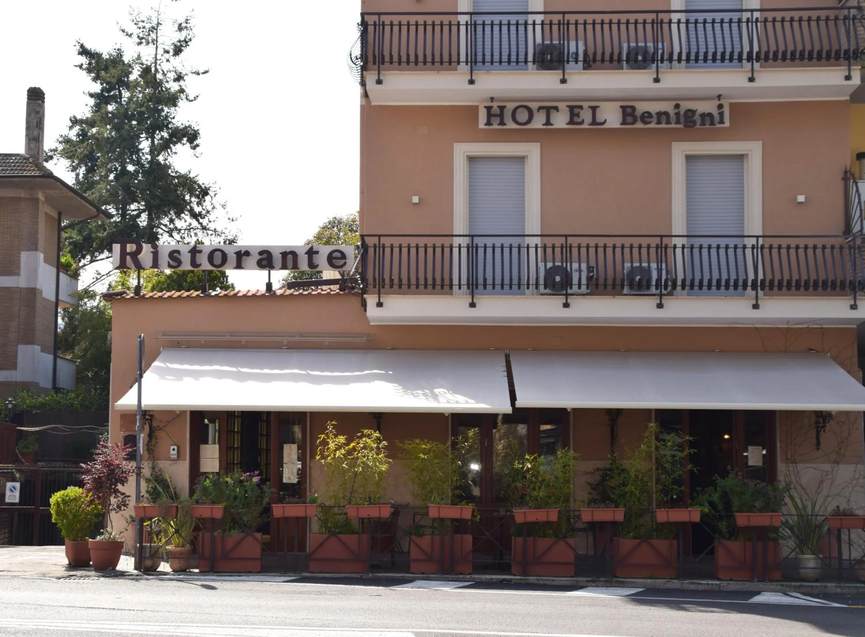 Property building in Hotel Ristorante Benigni