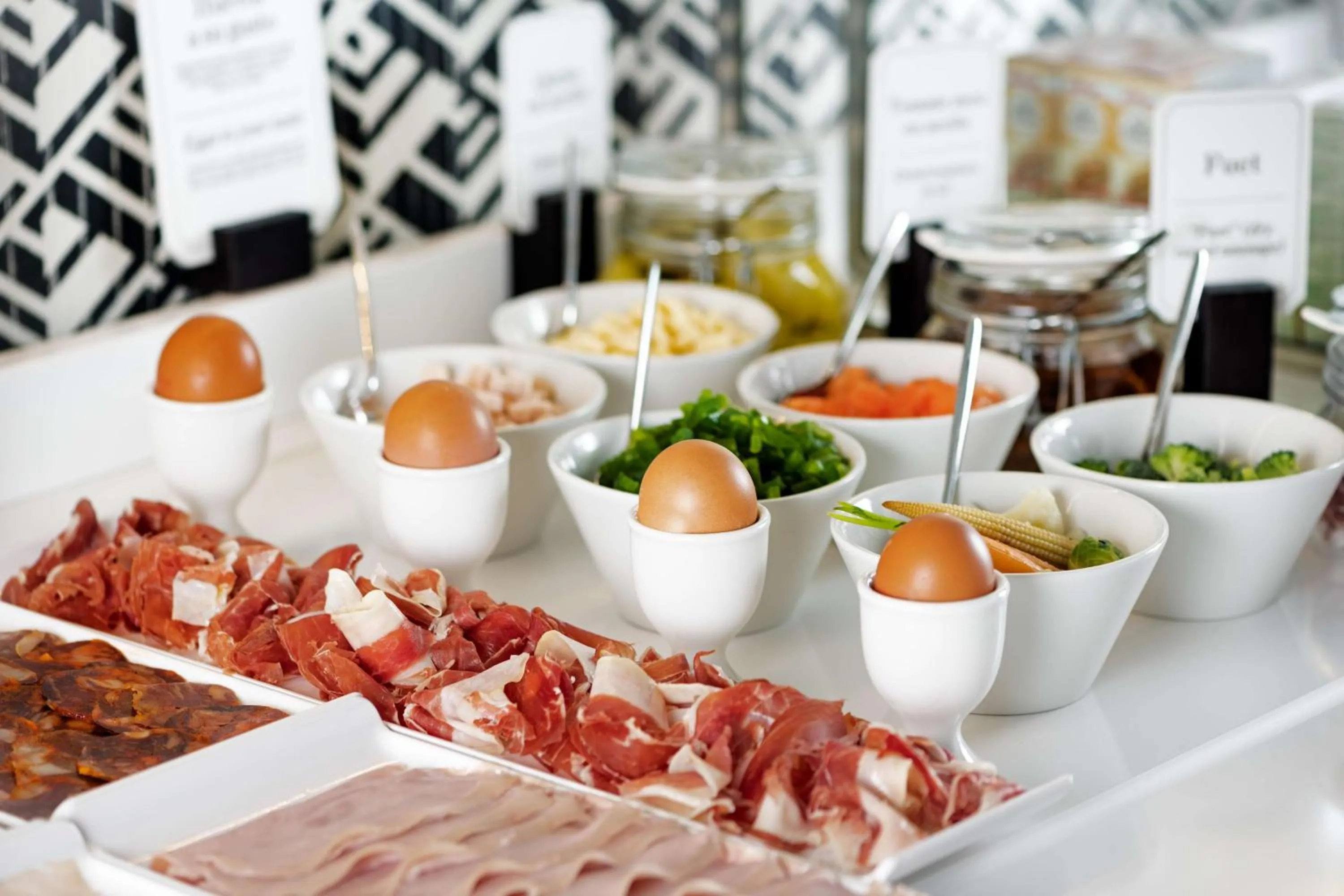 Restaurant/places to eat in NH Collection Colón Valencia