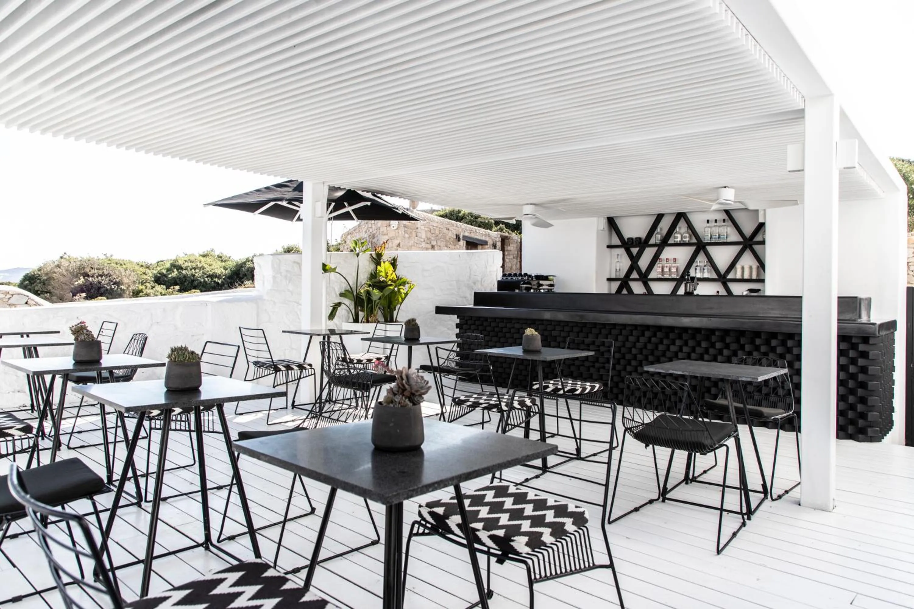 Lounge or bar in Nimbus Mykonos