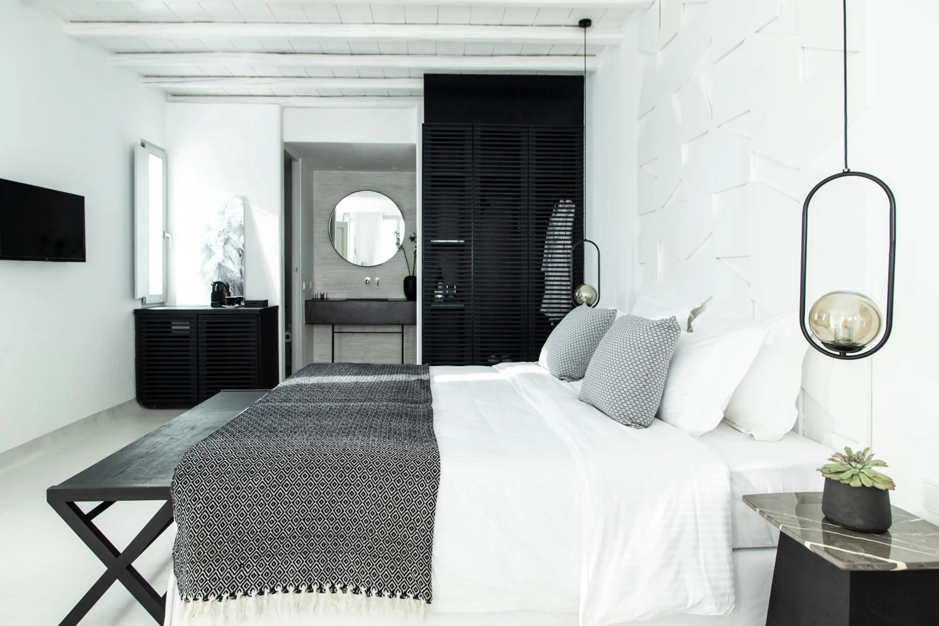 Bedroom, Bed in Nimbus Mykonos