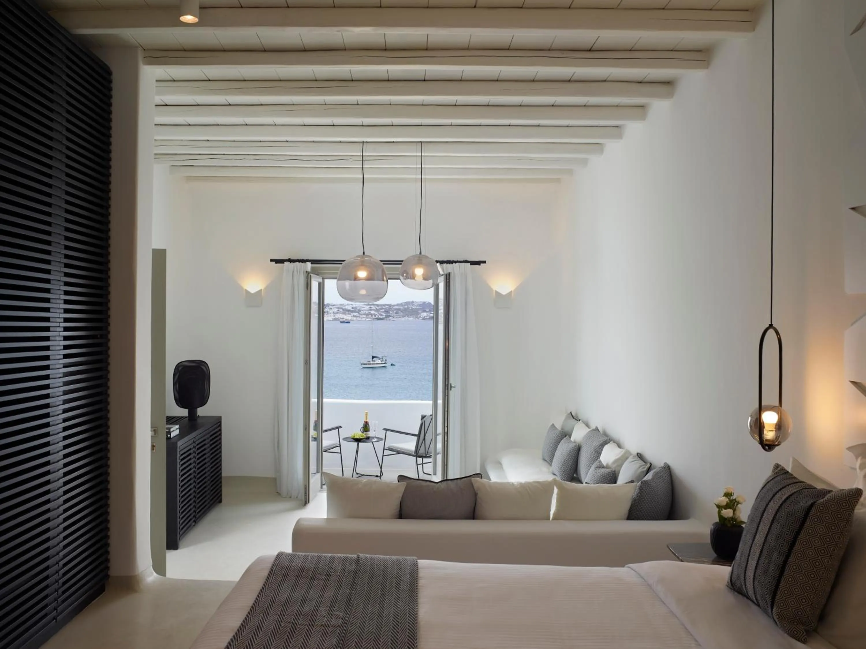 Bedroom, Bed in Nimbus Mykonos