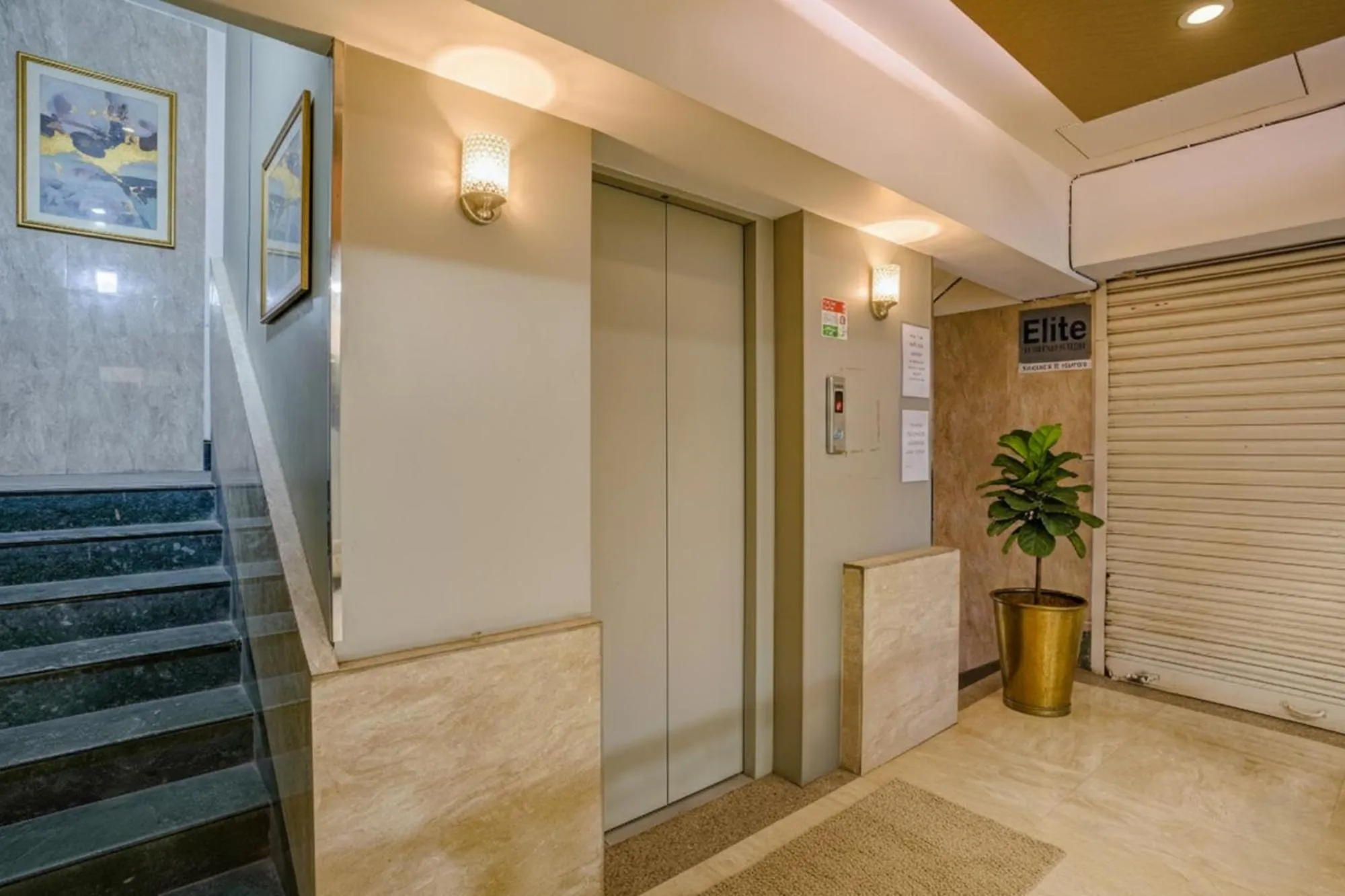 elevator in FabHotel Veera Residency - Nr Mumbai International Airport