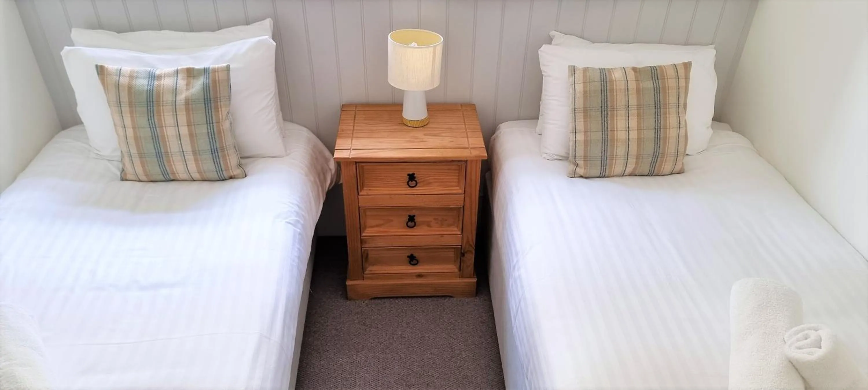 Bed in Tregenna Castle Resort