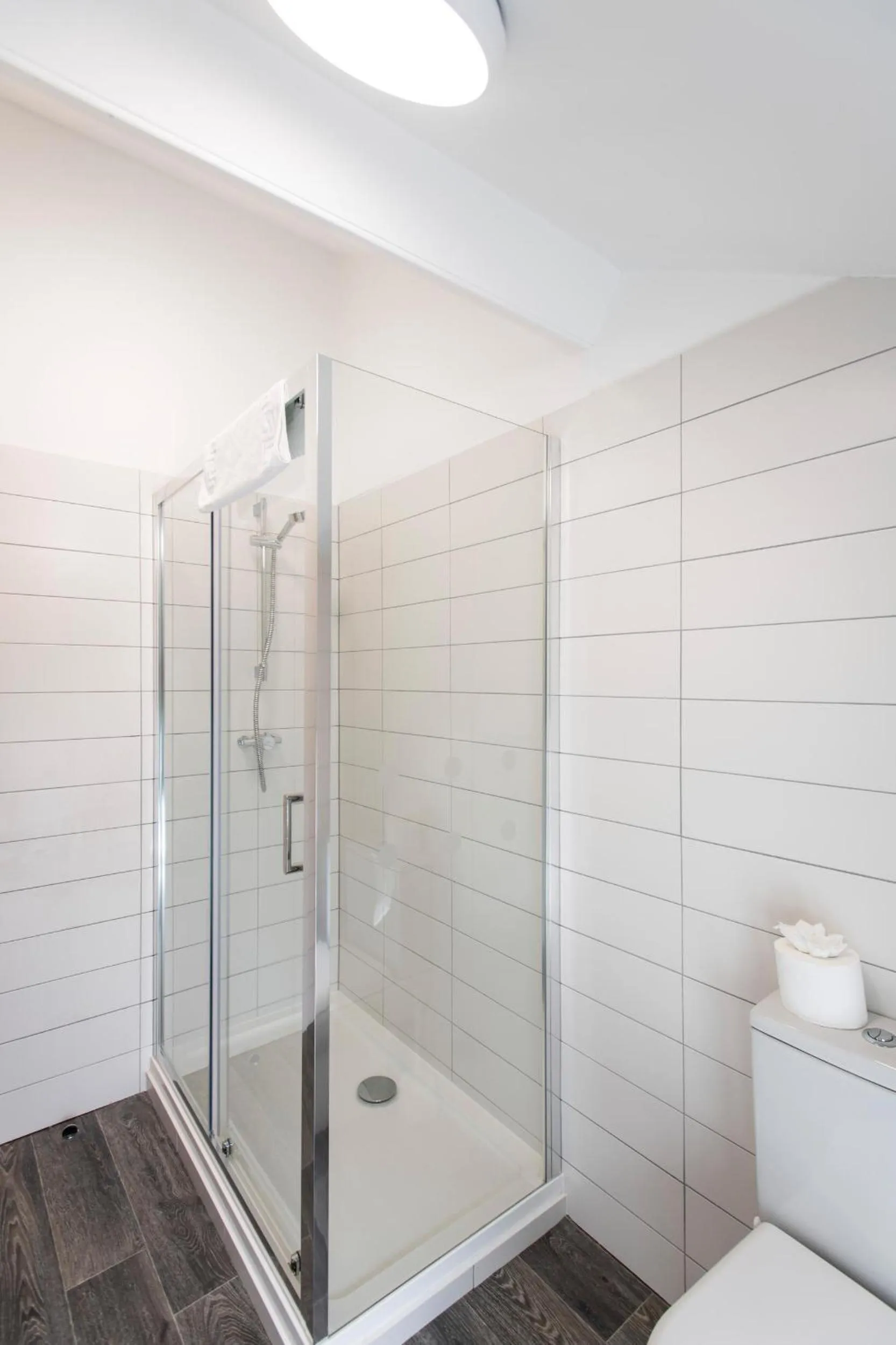 Shower in Tregenna Castle Resort