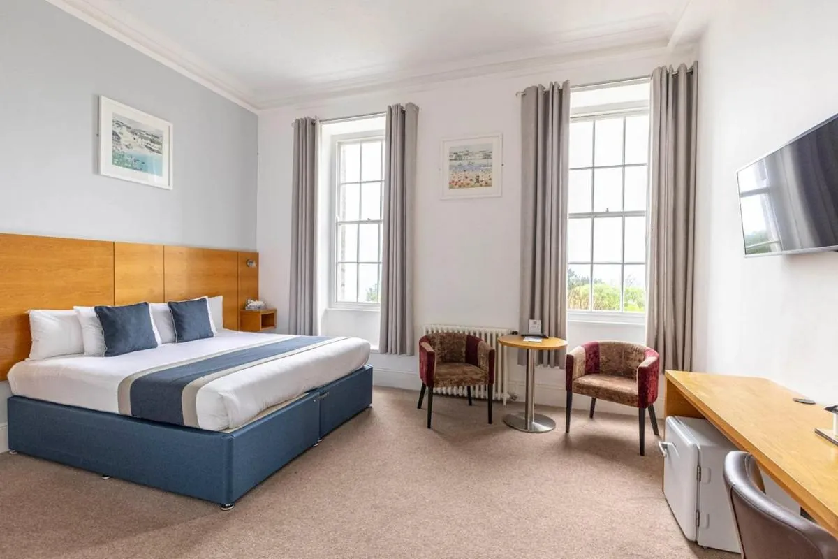 Bed in Tregenna Castle Resort