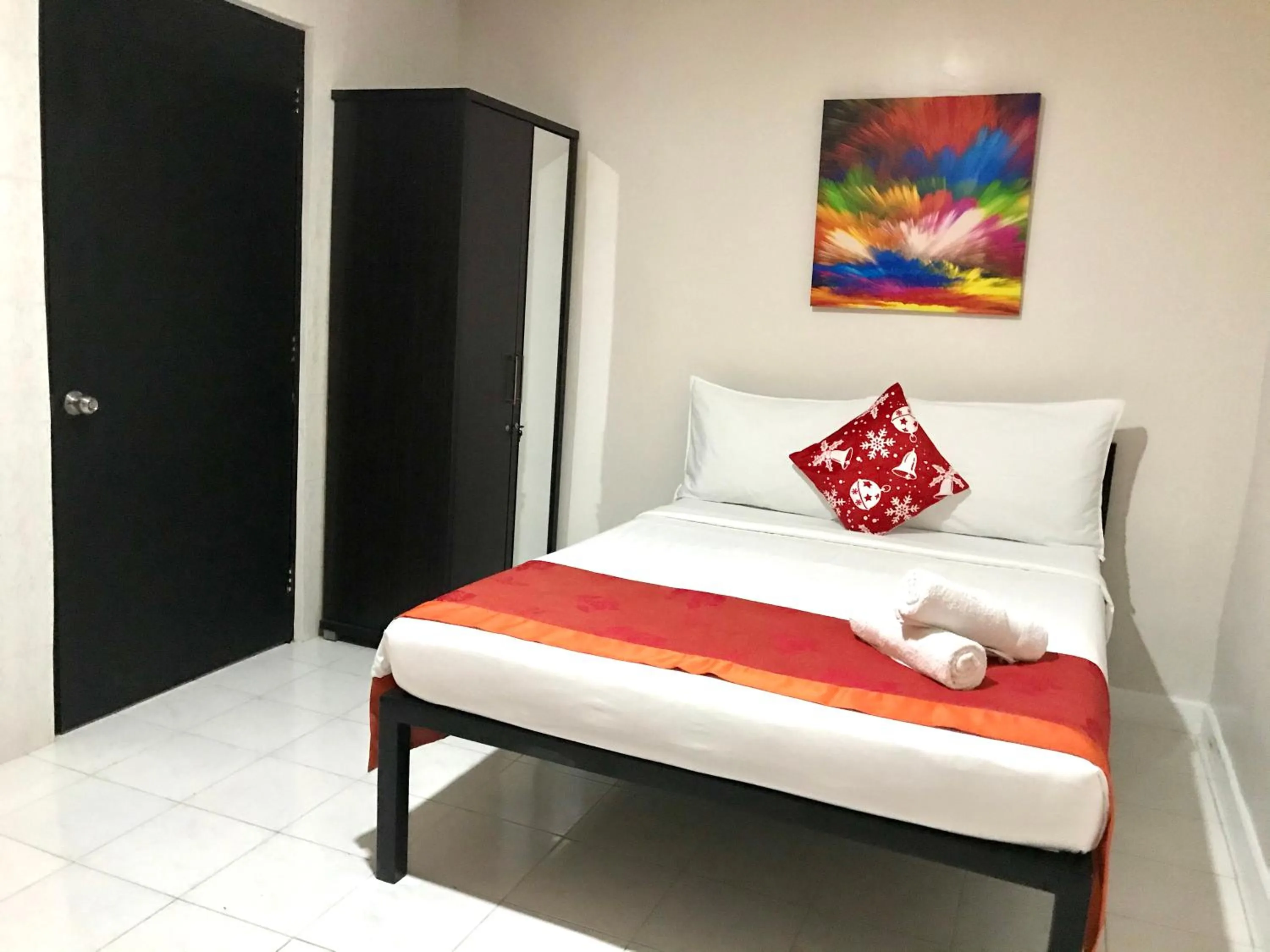 Bed in HalfWay House Hostel Mactan Cebu Airport