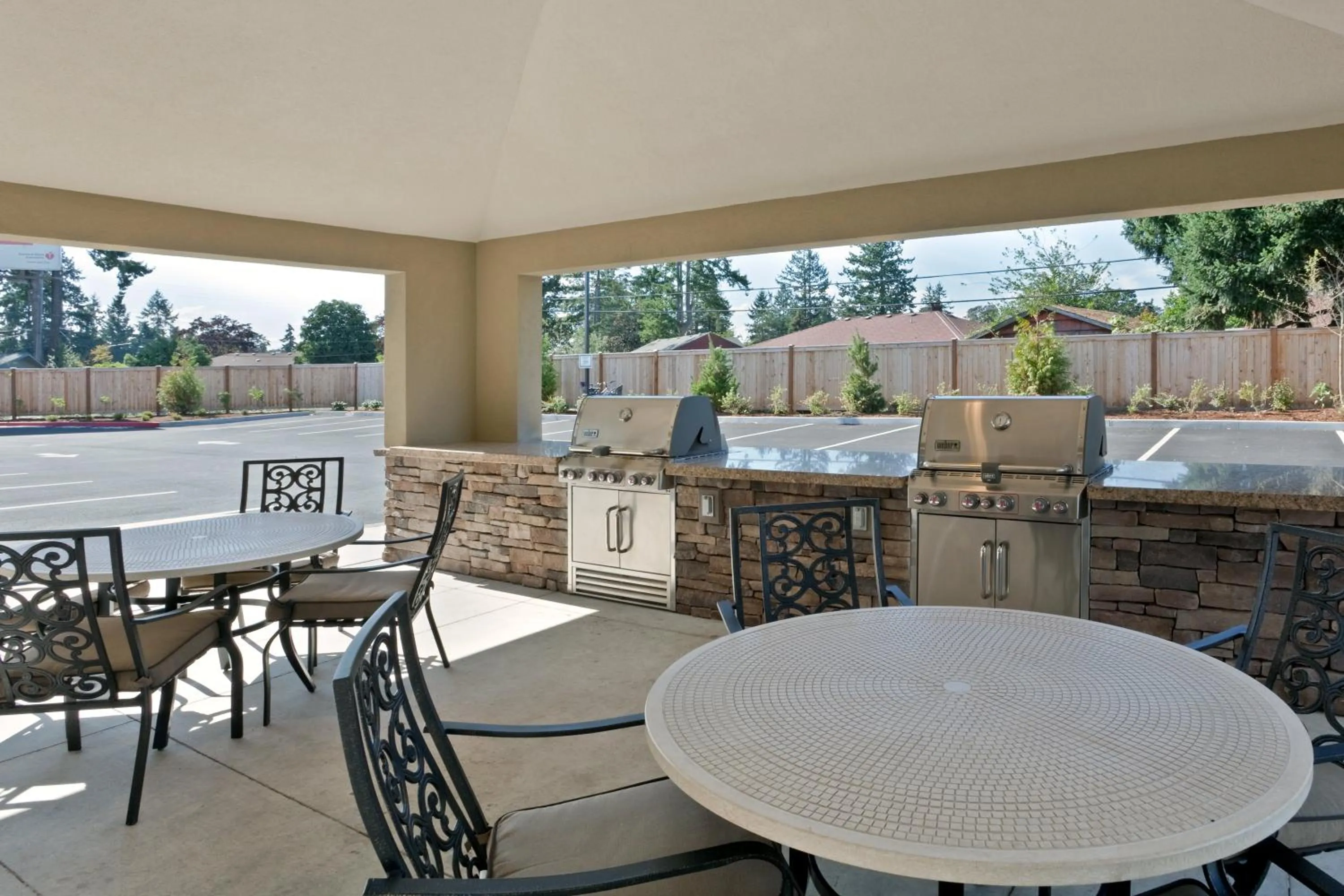 Lobby or reception, Restaurant/Places to Eat in Candlewood Suites Lakewood, an IHG Hotel