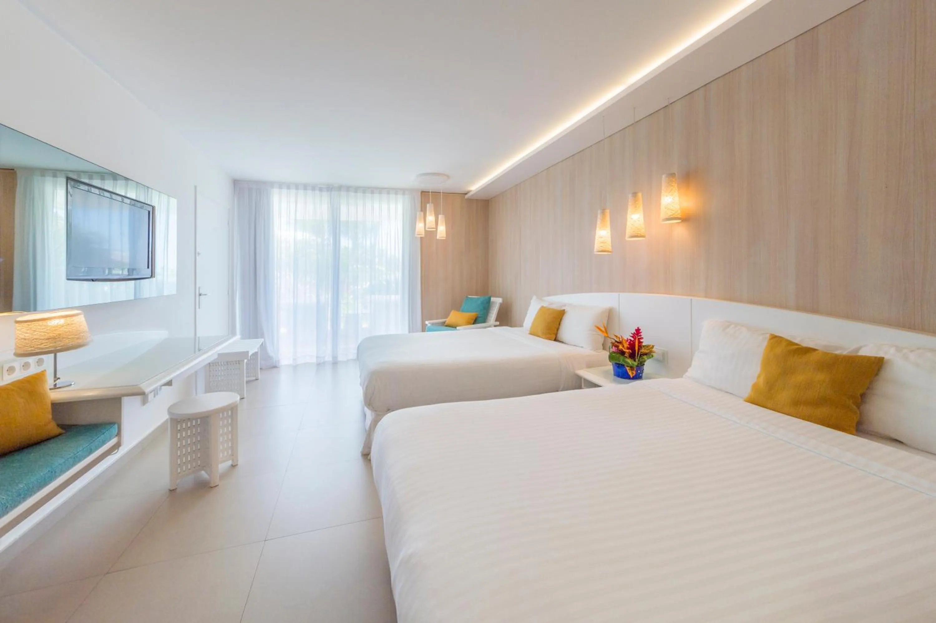 Bedroom, Bed in La Creole Beach Hotel & Spa