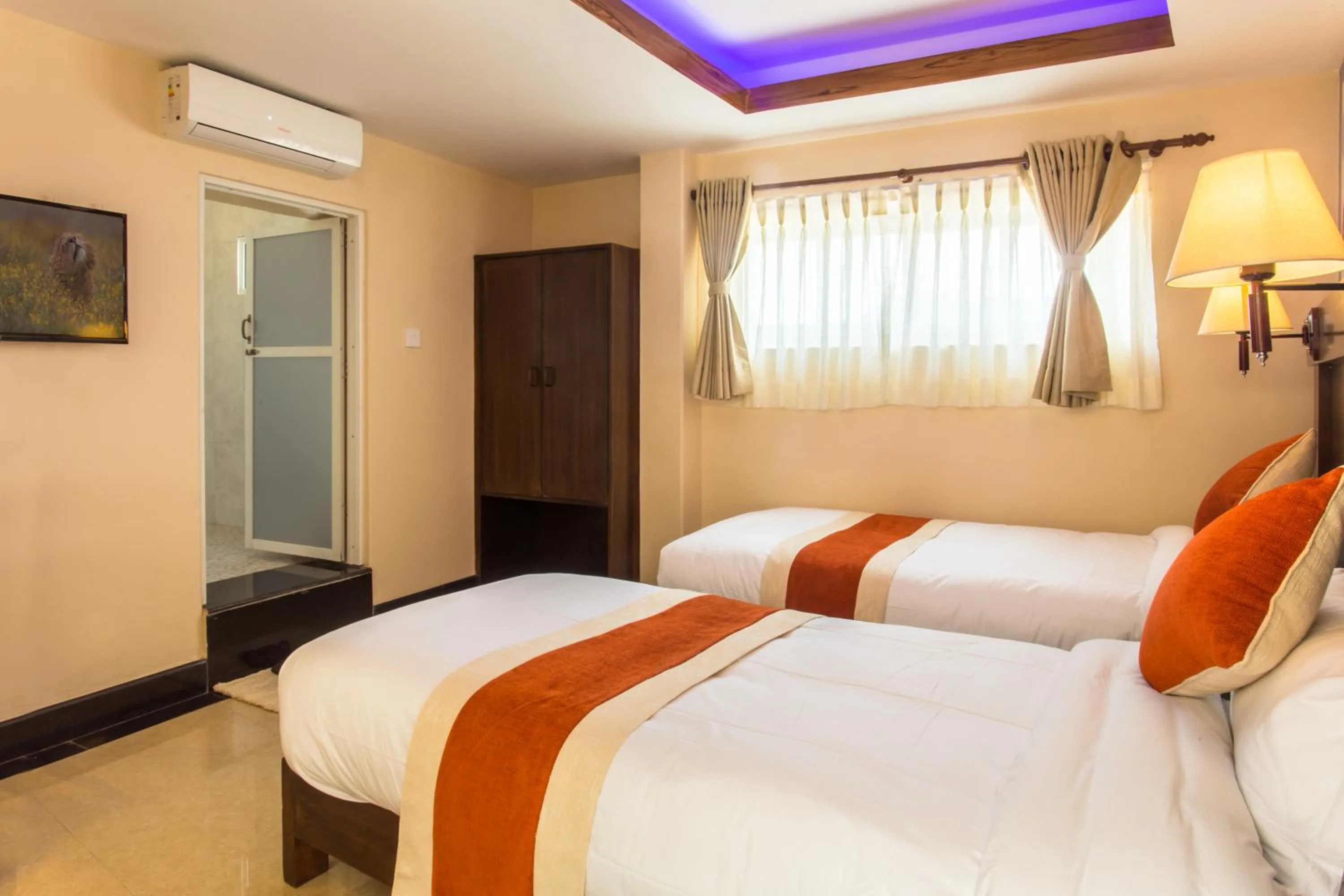 Photo of the whole room, Bed in Hotel Beijing Lu