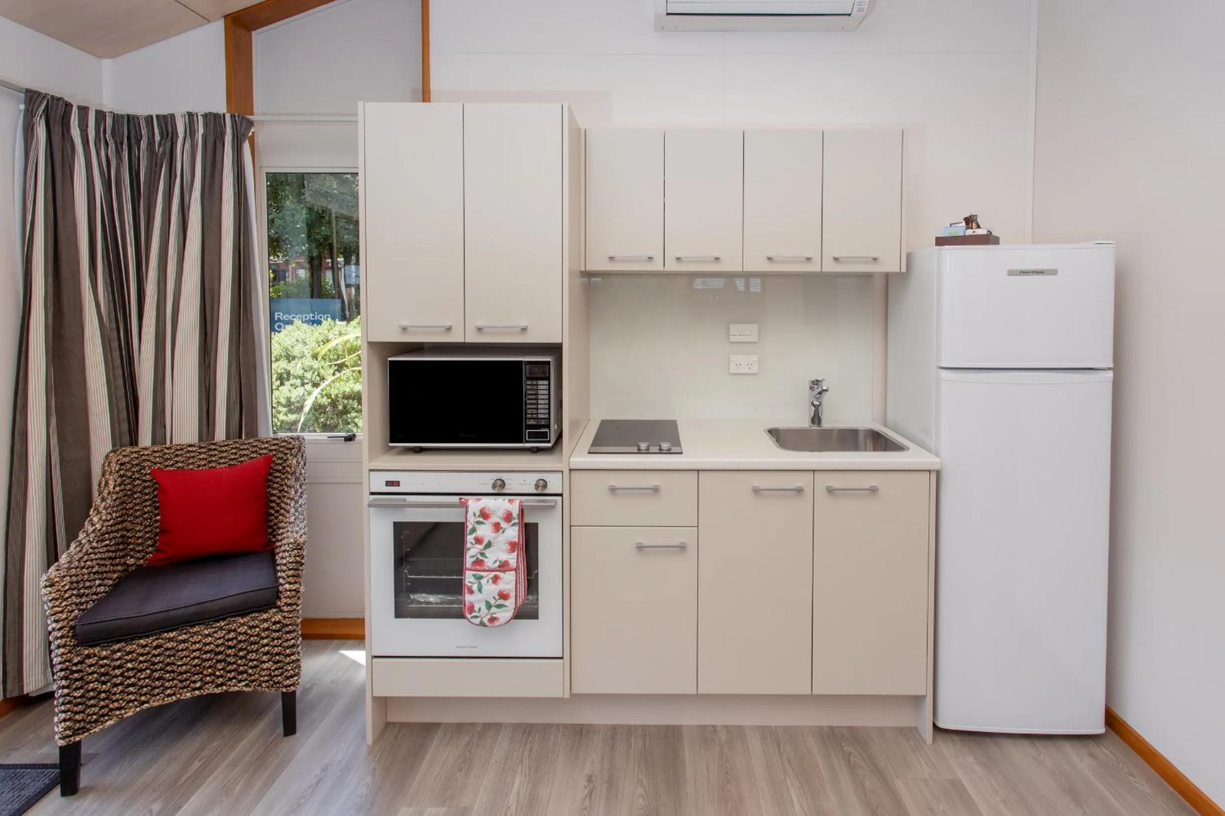 Kitchen or kitchenette in Hanmer Springs TOP 10 Holiday Park