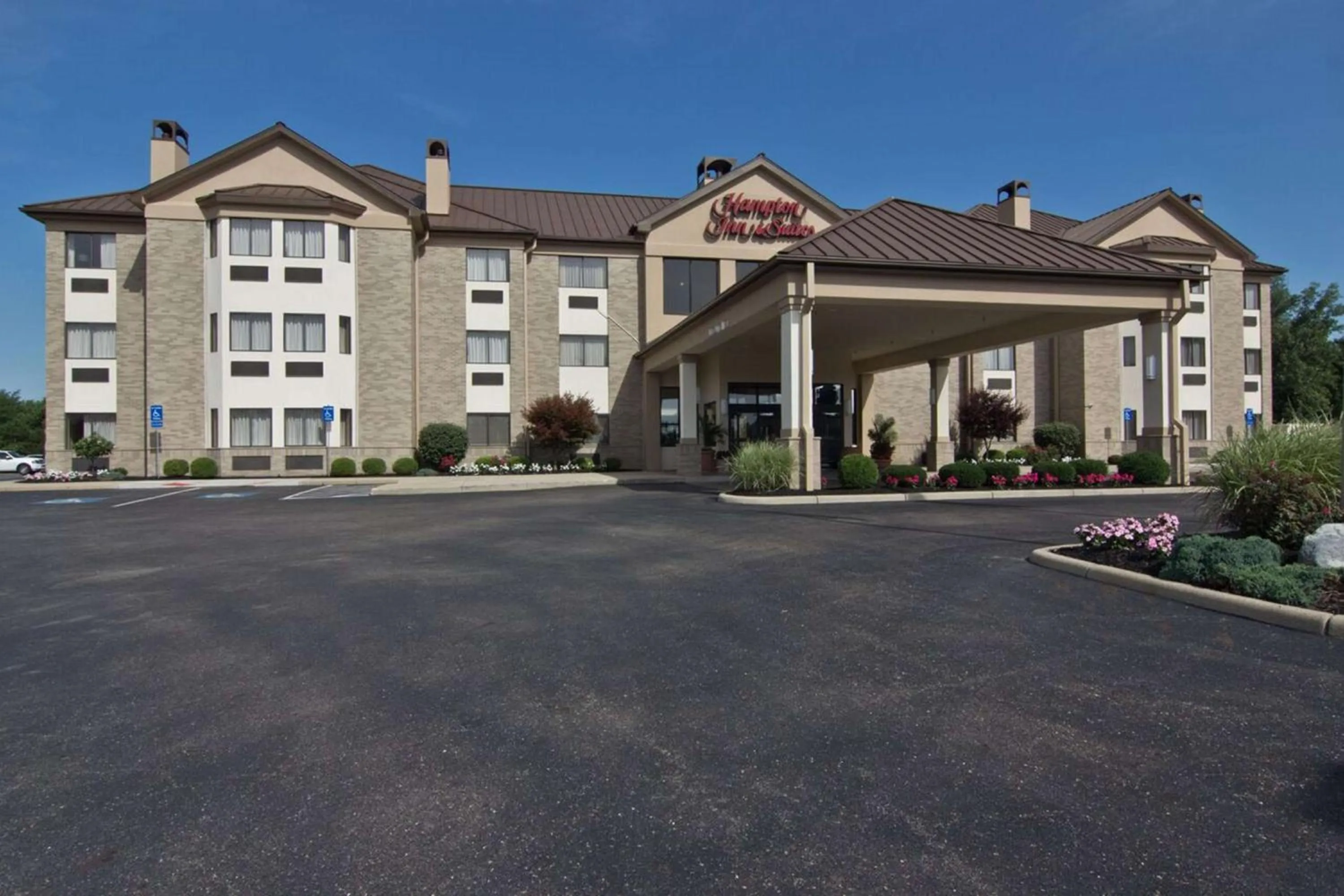 Property building in Hampton Inn & Suites Chillicothe