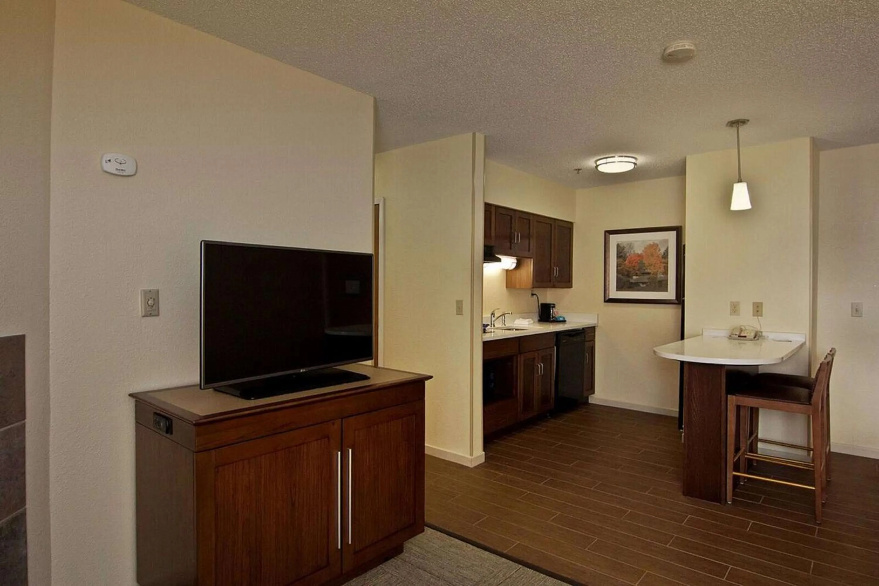 Kitchen or kitchenette in Hampton Inn & Suites Chillicothe