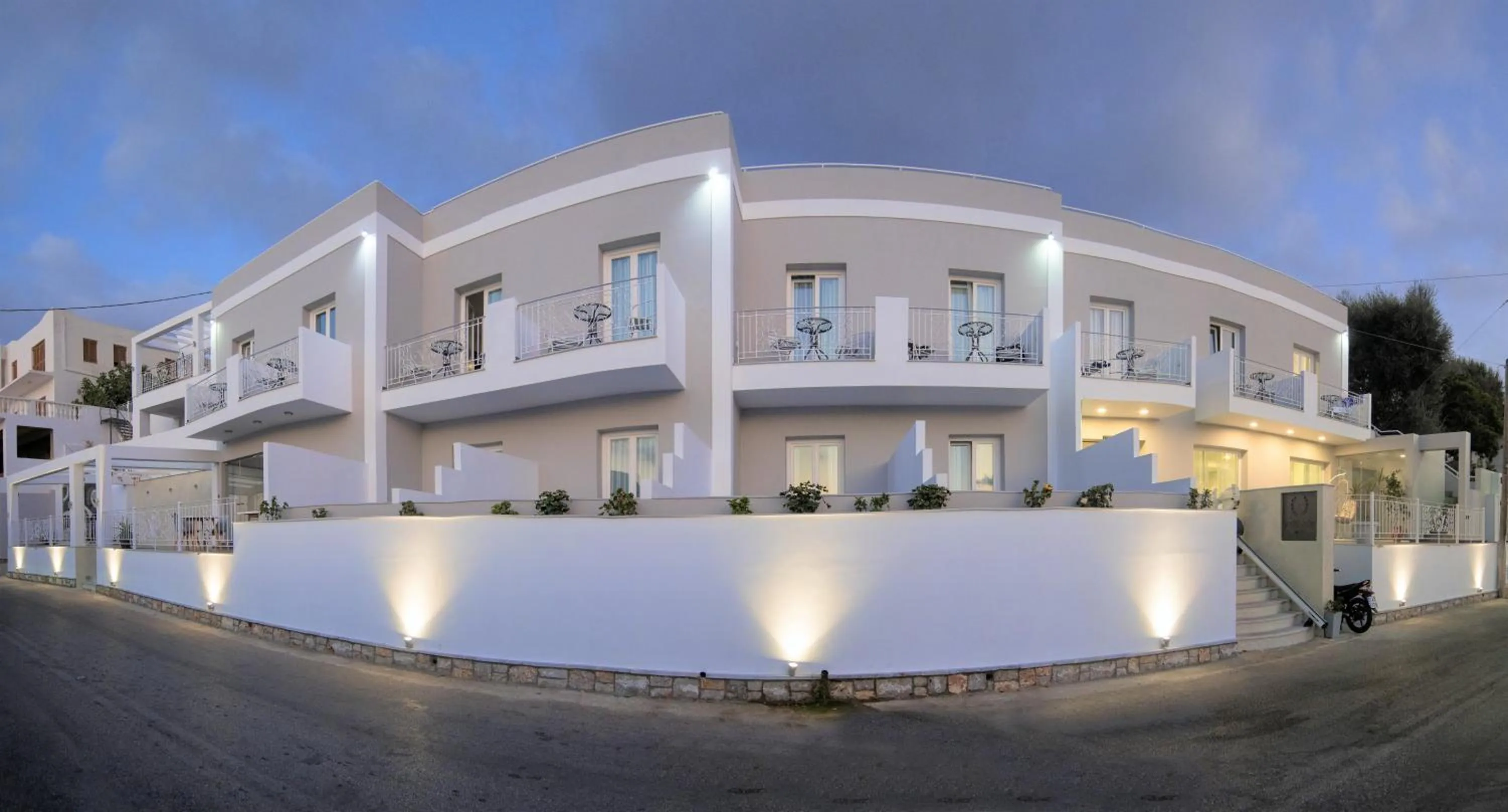 Property building in Hyperion Hotel