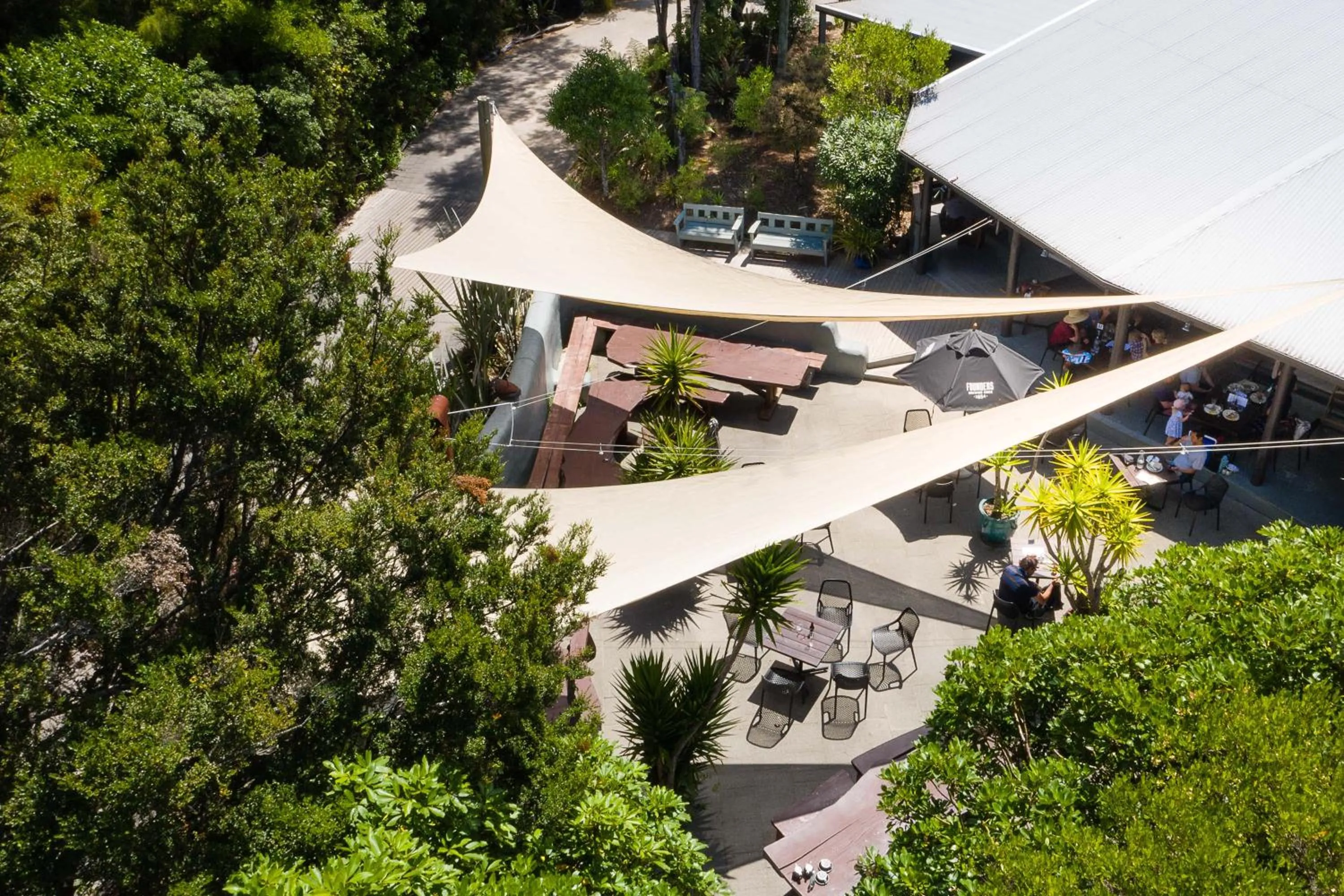 Restaurant/places to eat in Awaroa Lodge