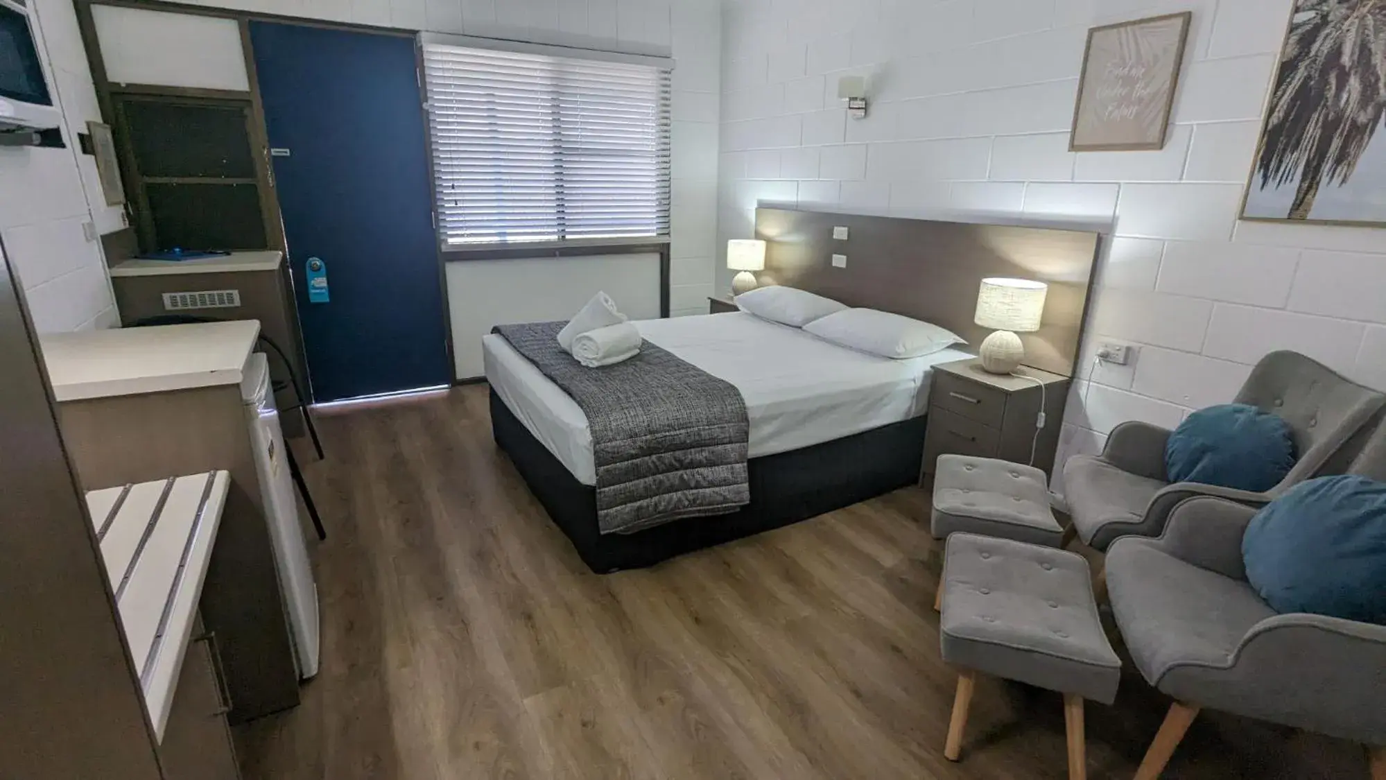 Standard Double Room in Moffat Beach Motel Caloundra Standard Double Room in Moffat Beach Motel Caloundra